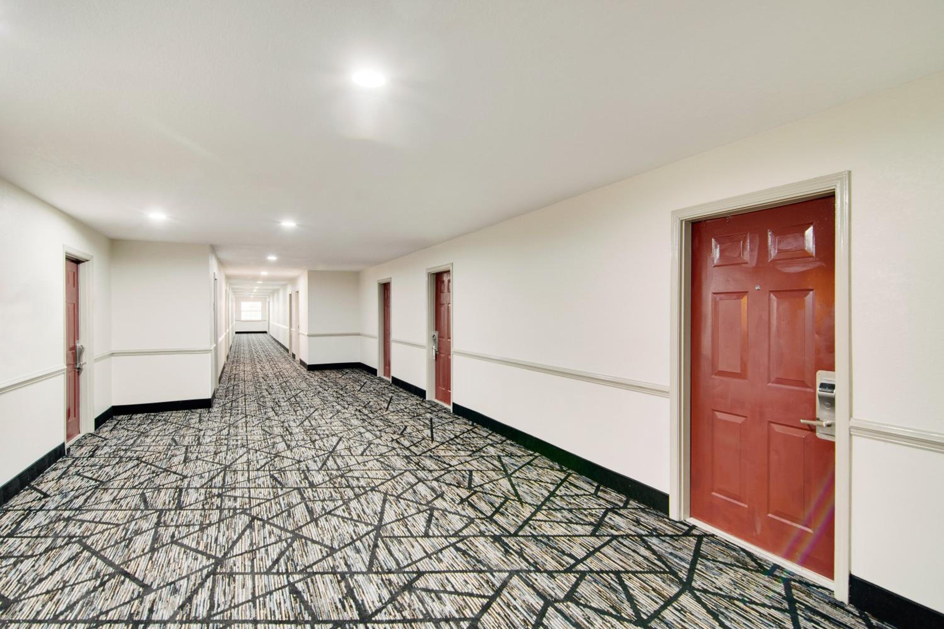 Red Roof Inn & Suites Pensacola-NAS Corry