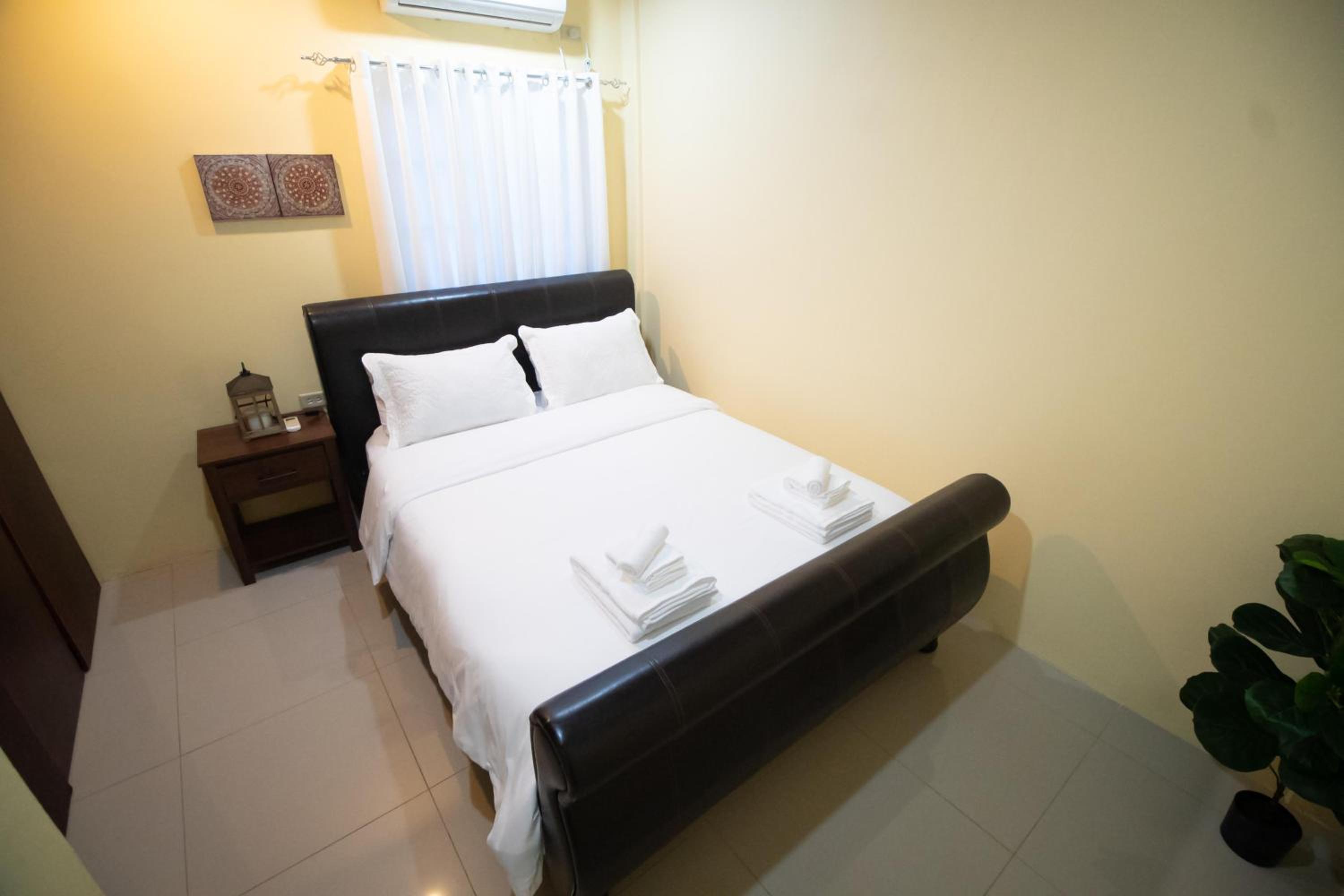 Stacys Place #1 2 Bedroom Apartment