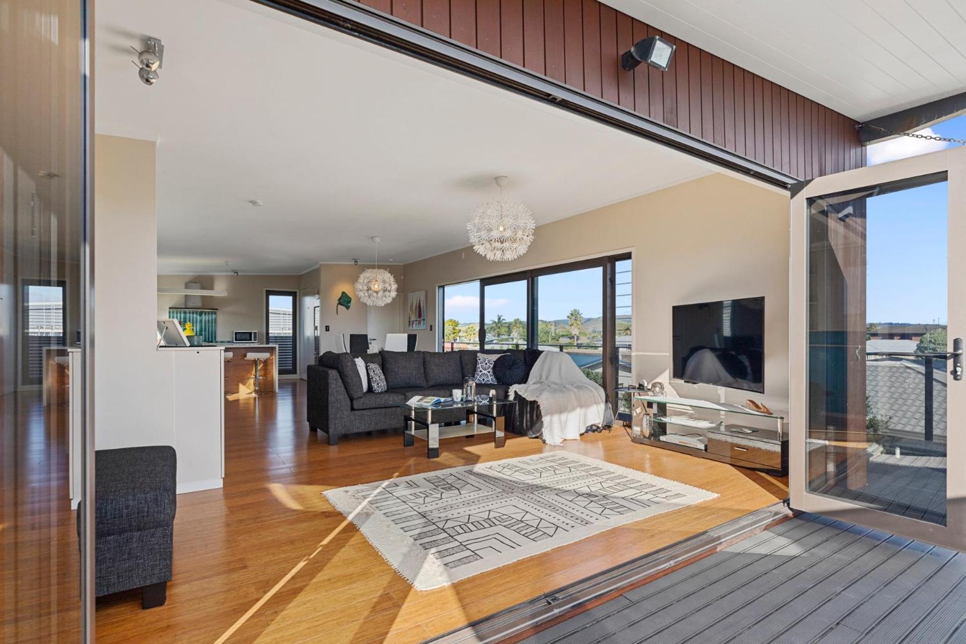 Maranui BeachSide Retreat - Mt Maunganui Home view 4