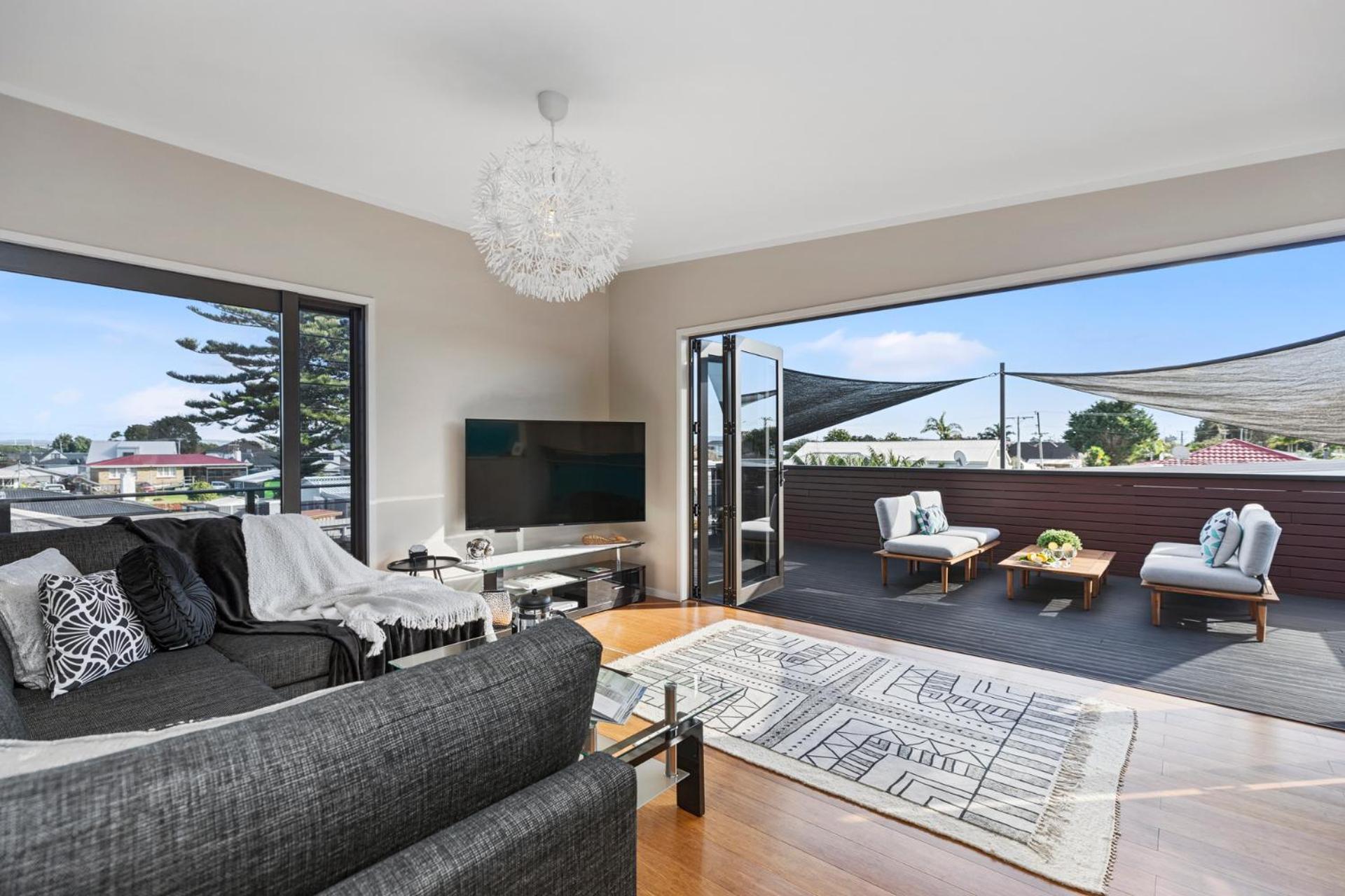 Maranui BeachSide Retreat - Mt Maunganui Home view 3