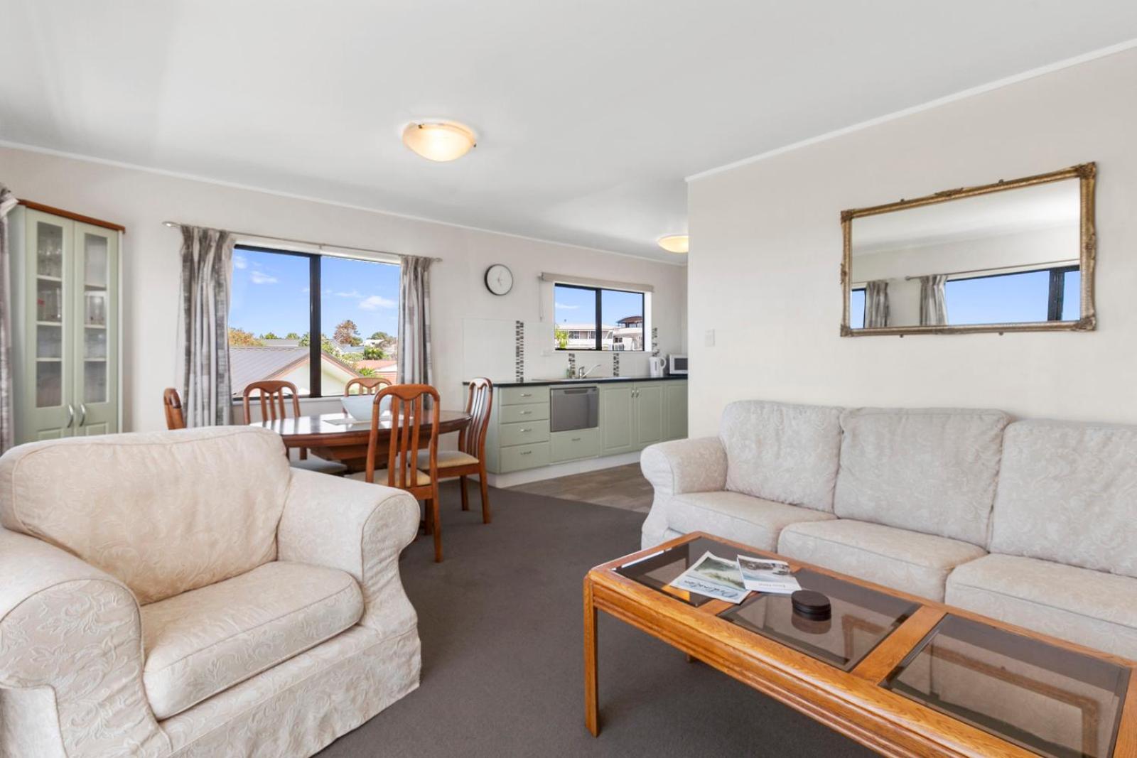 Snells Seaside Bach - Snells Beach Holiday Home view 4