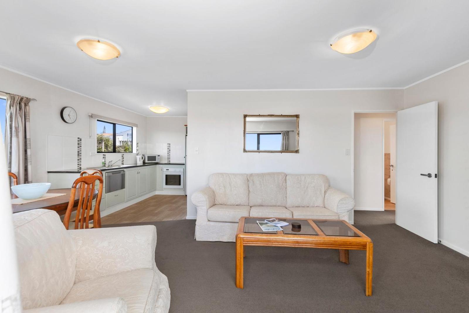 Snells Seaside Bach - Snells Beach Holiday Home view 5