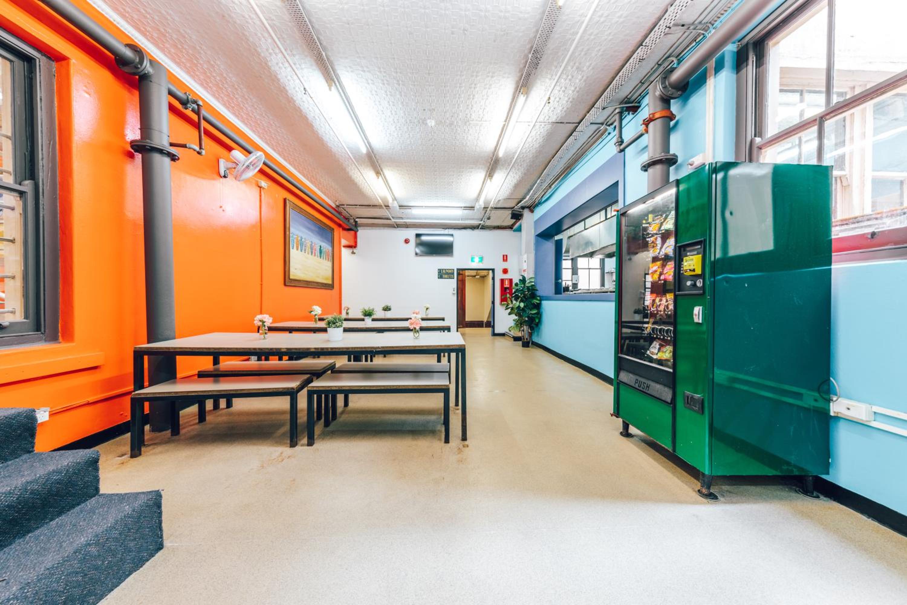 Maze Backpackers - Sydney