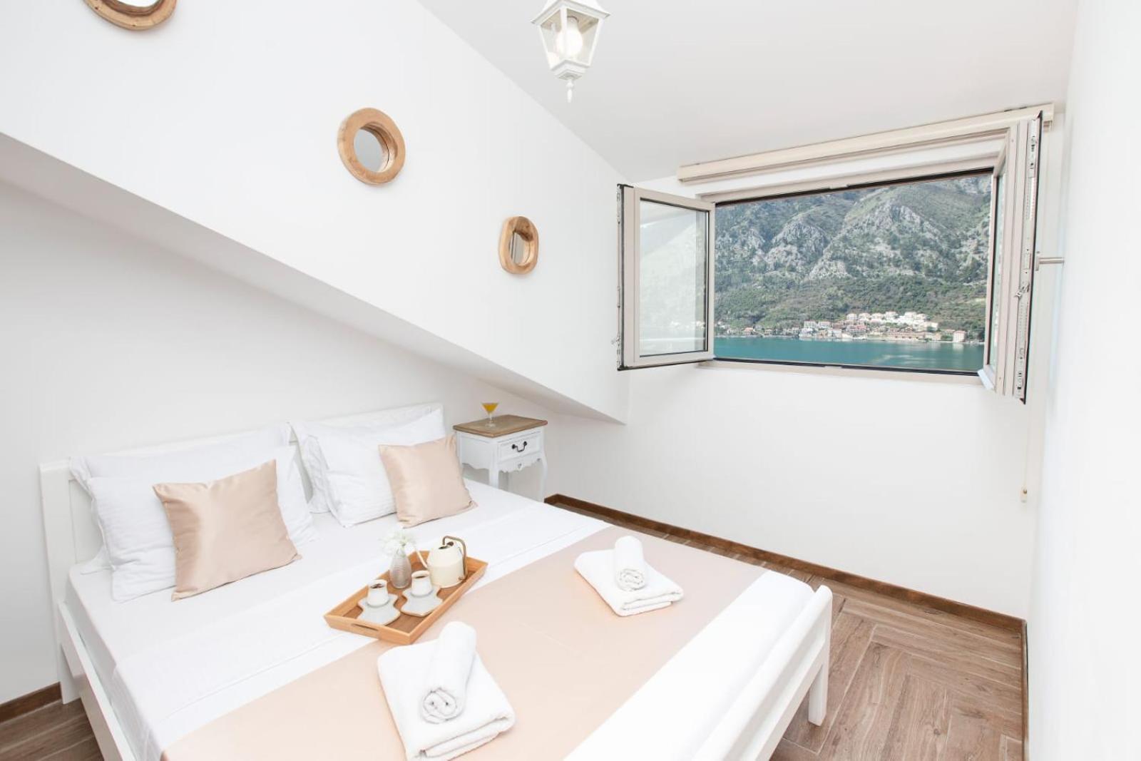 De Lux Apartments Sirena view 2