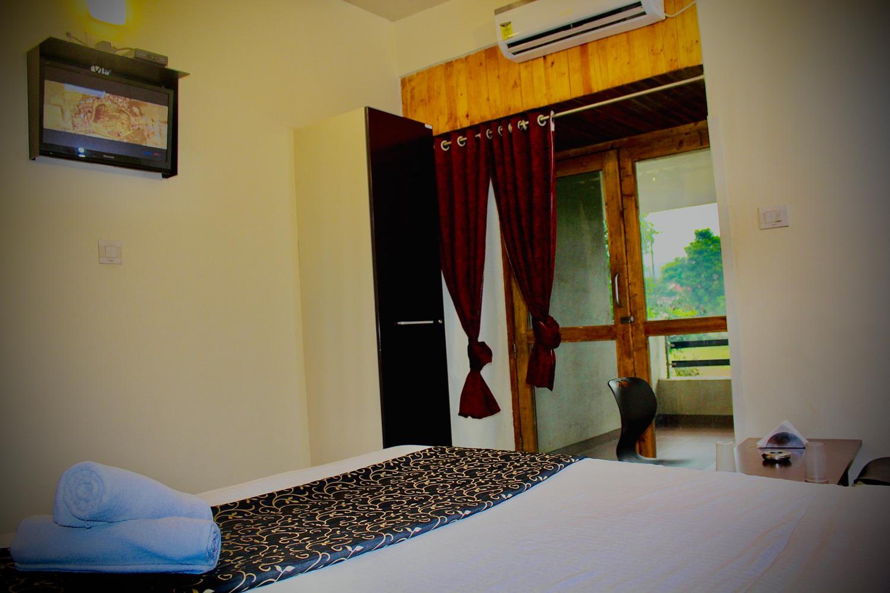 Lonavala Vacations - Rainwood Residency - Property Image 1