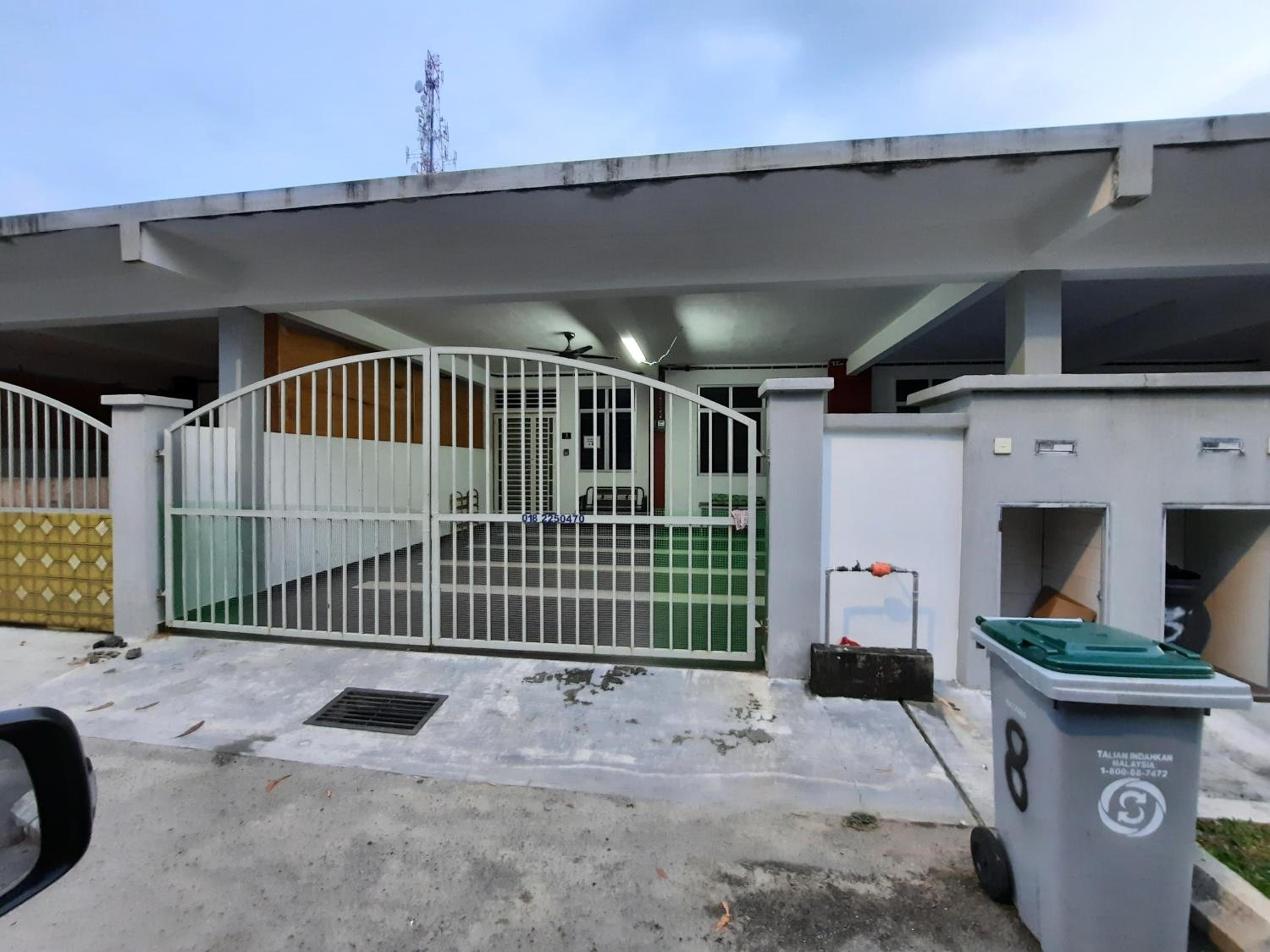 Homestay Coral TC8 (Muslim)