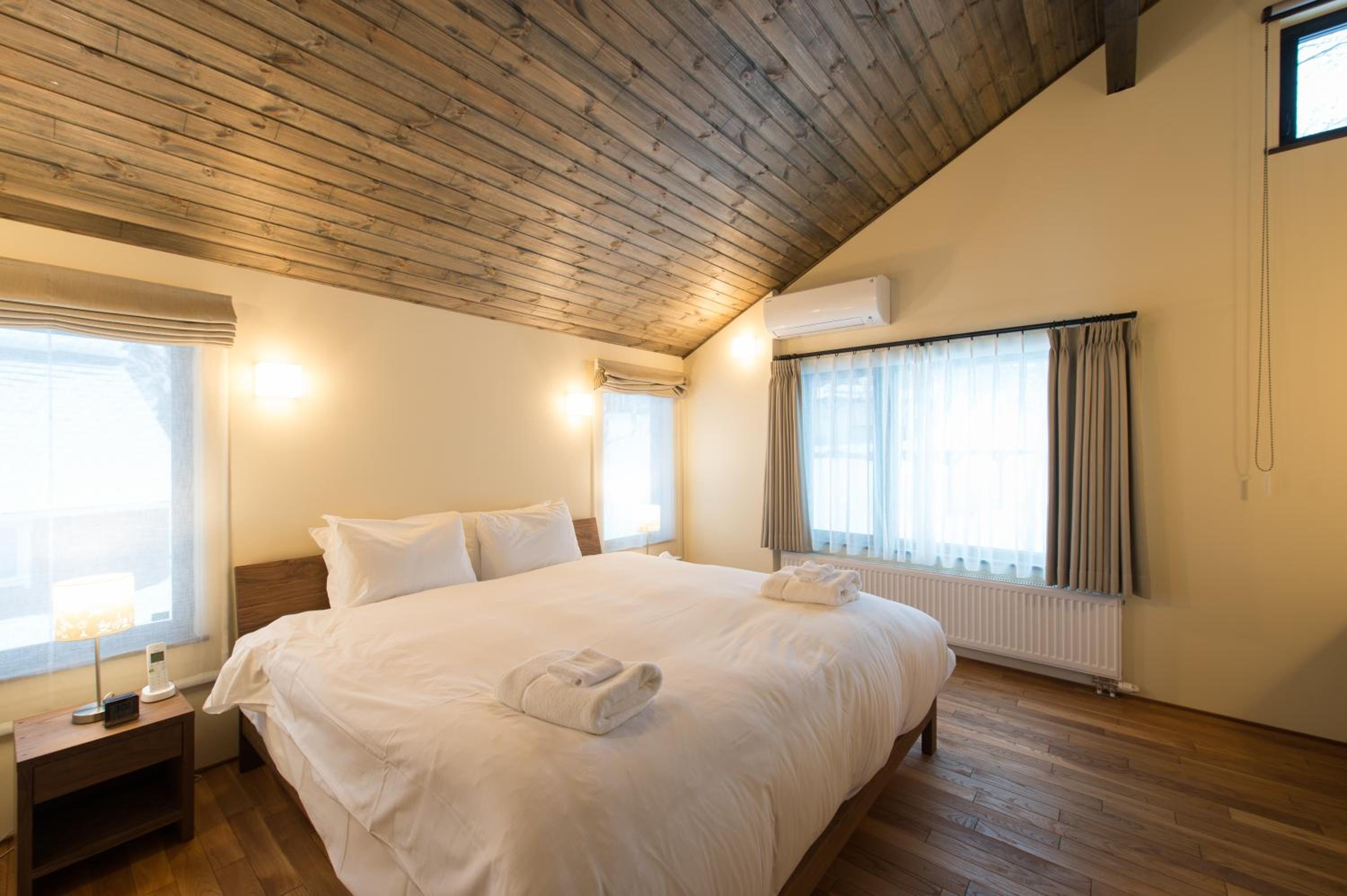 Tahoe Lodge by H2 Life view 3