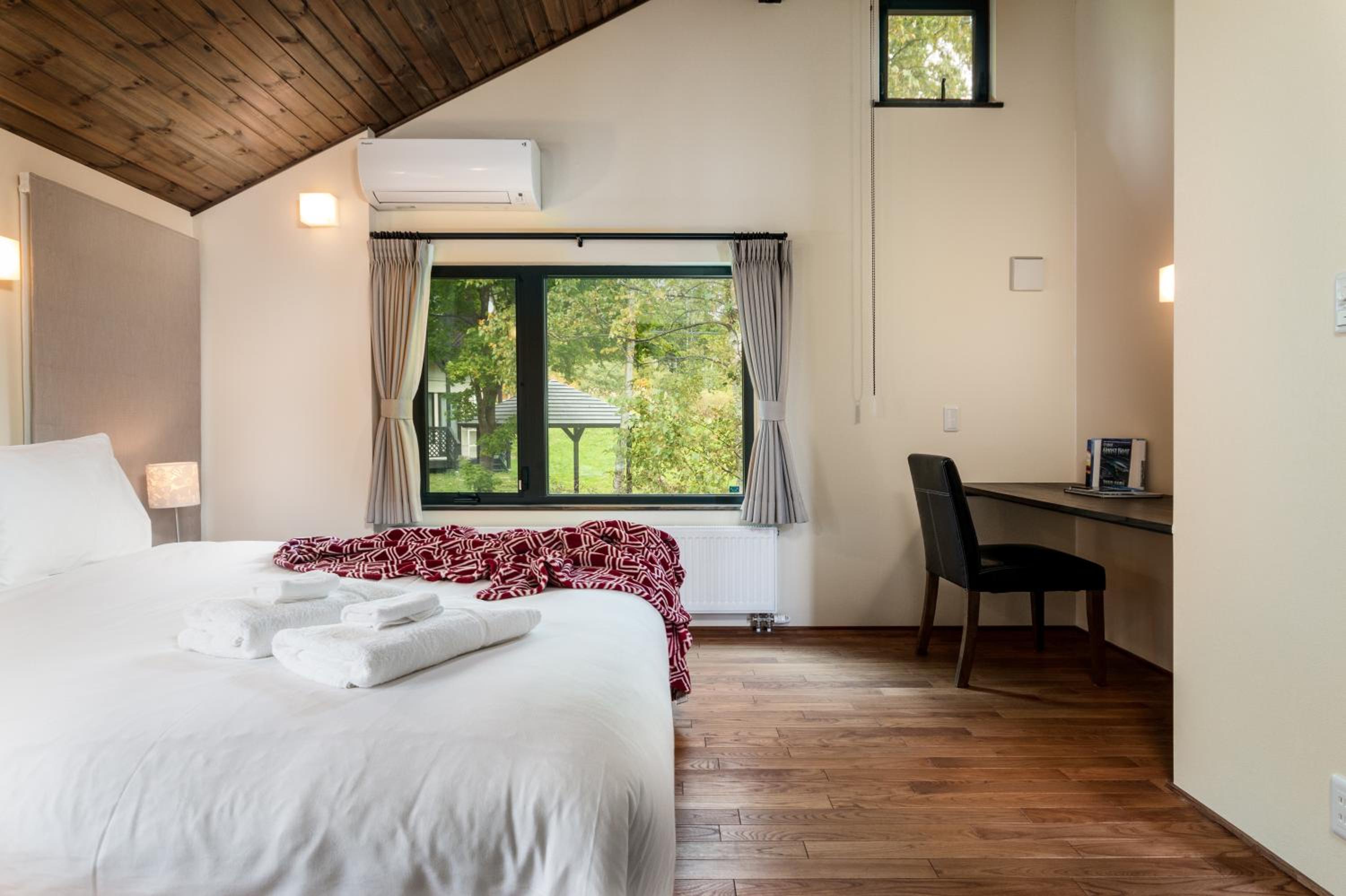 Tahoe Lodge by H2 Life view 2
