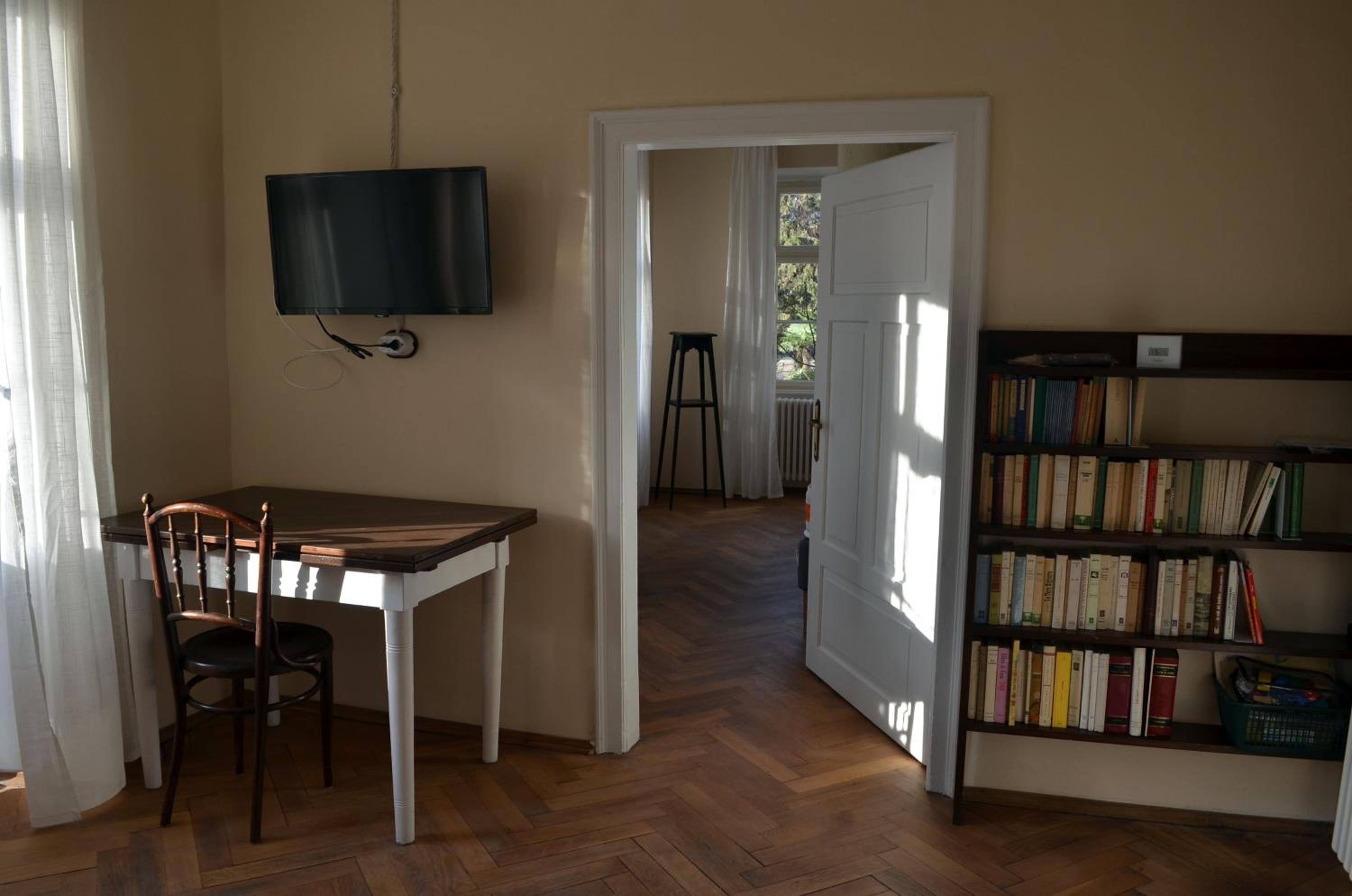 Photo 48
