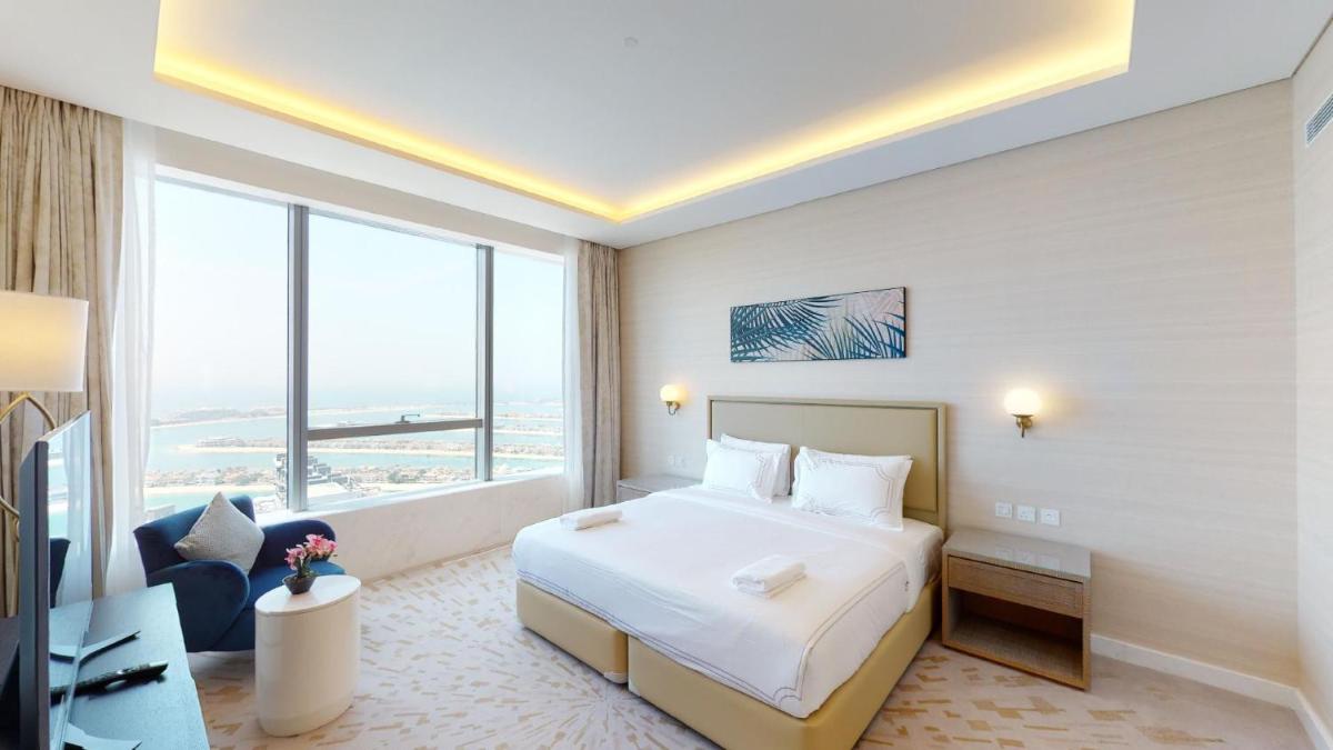 Hometown Apartments - High Floor with Sea View 1 Bed Apt in Palm