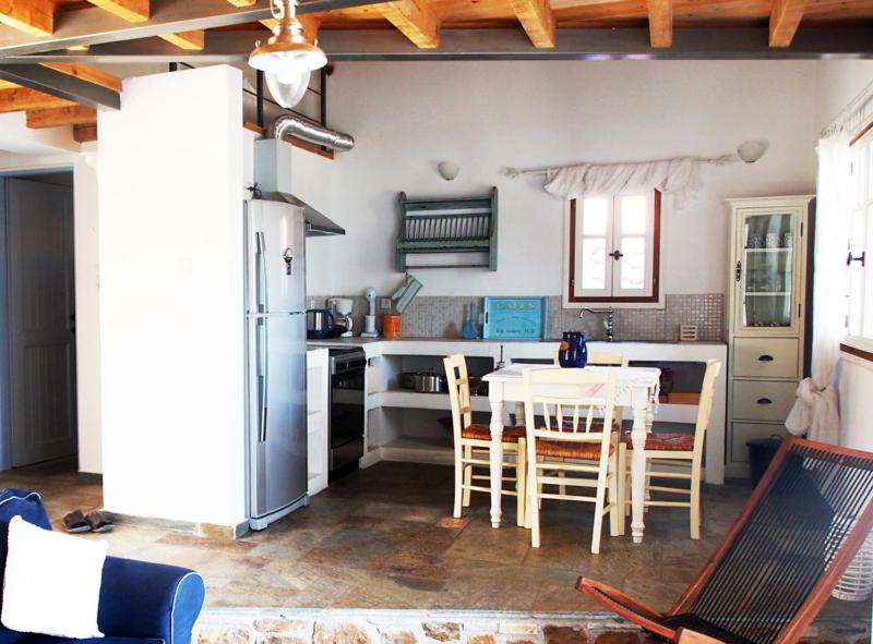 Lithea Villas and Studios by the Sea