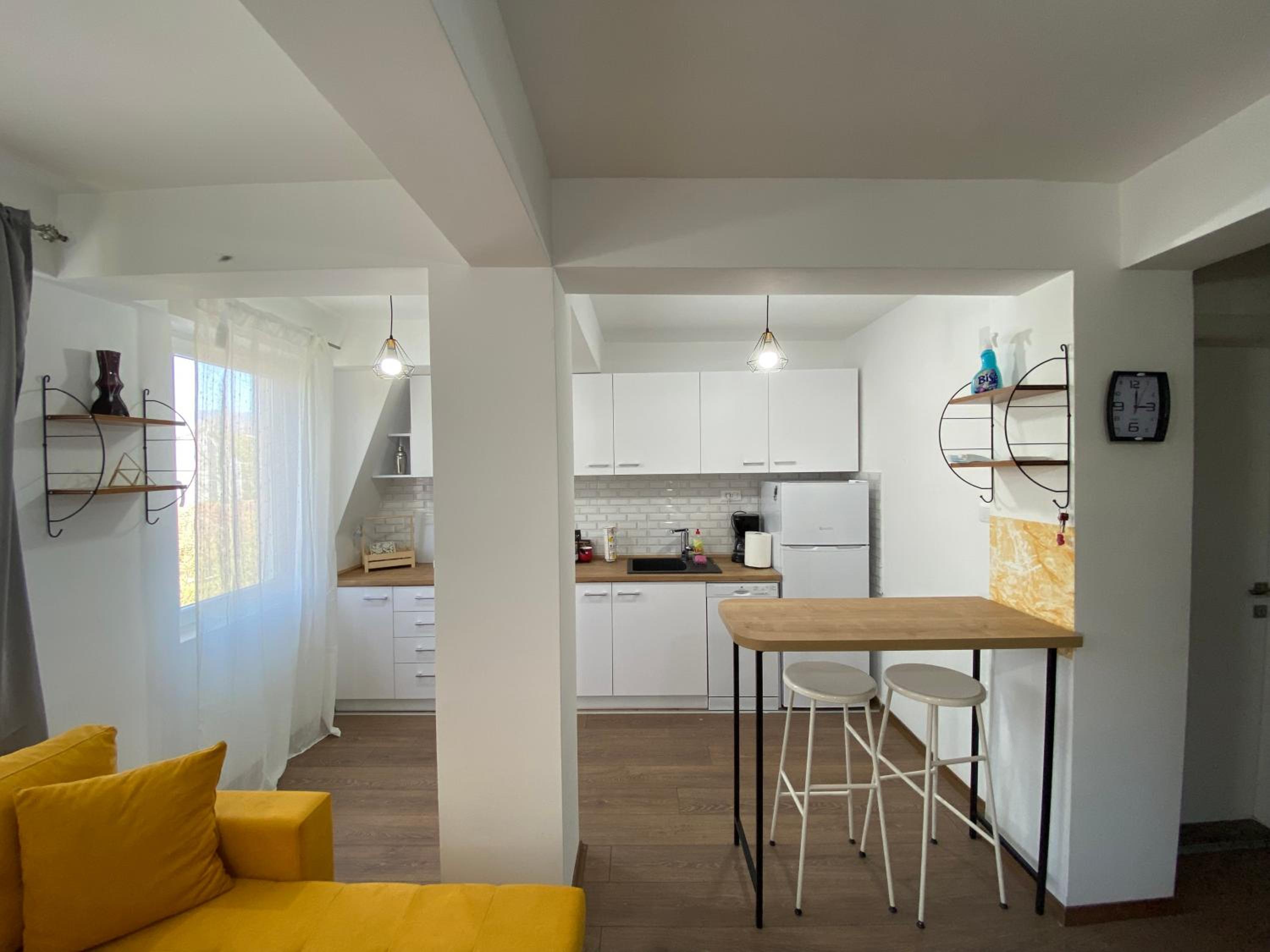 Kostas Duplex