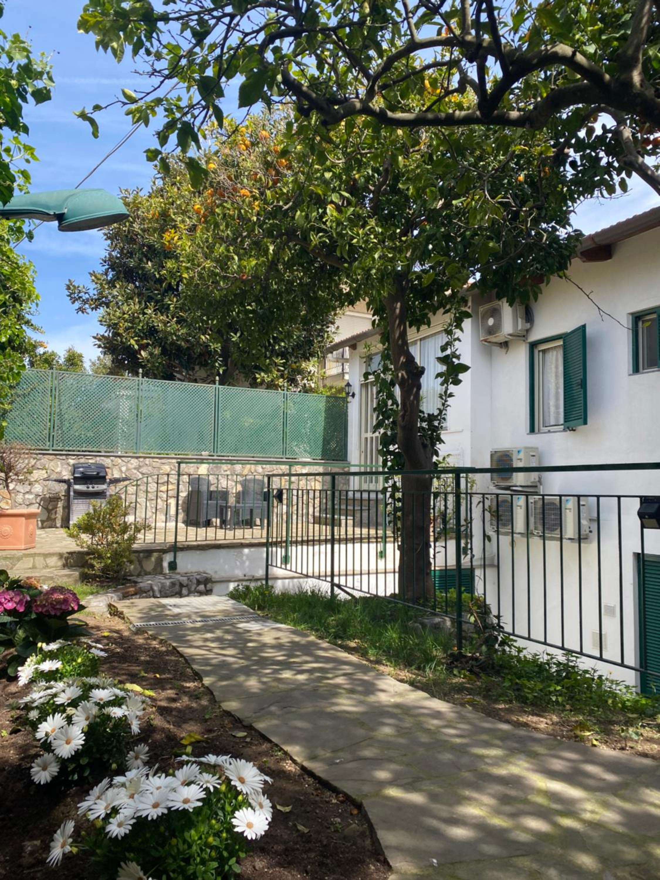 Enjoy Home Sorrento view 3