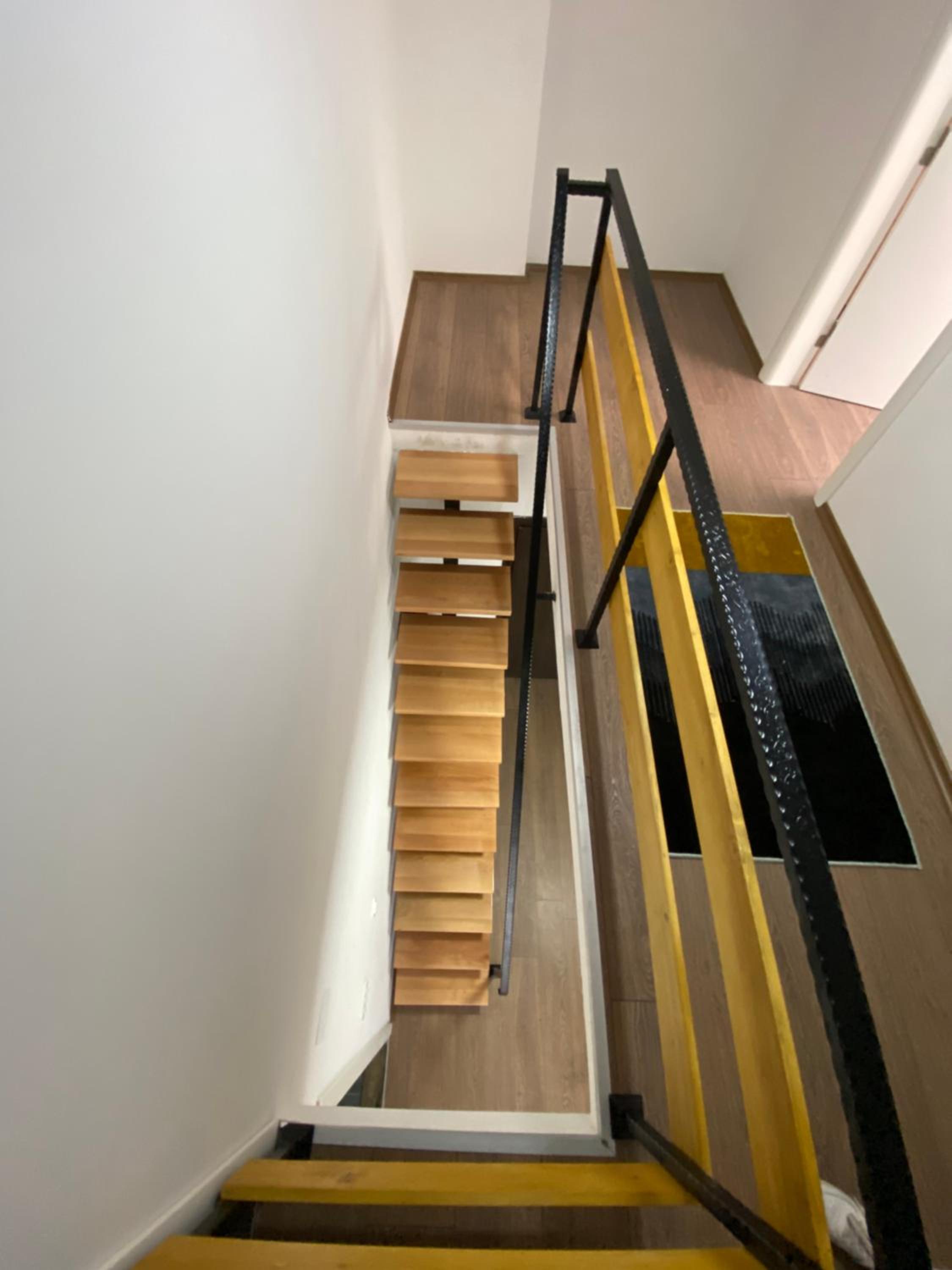 Kostas Duplex