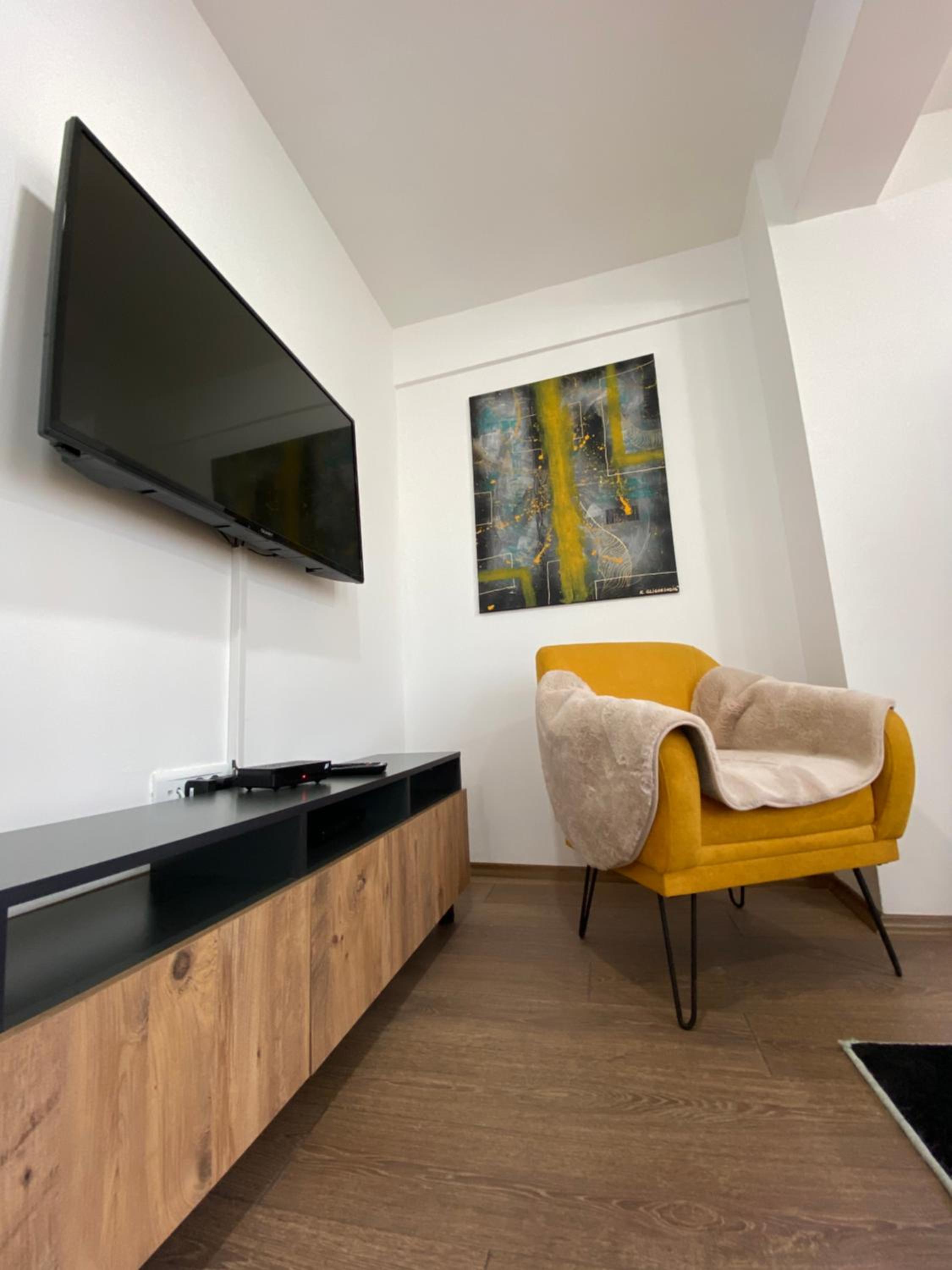 Kostas Duplex