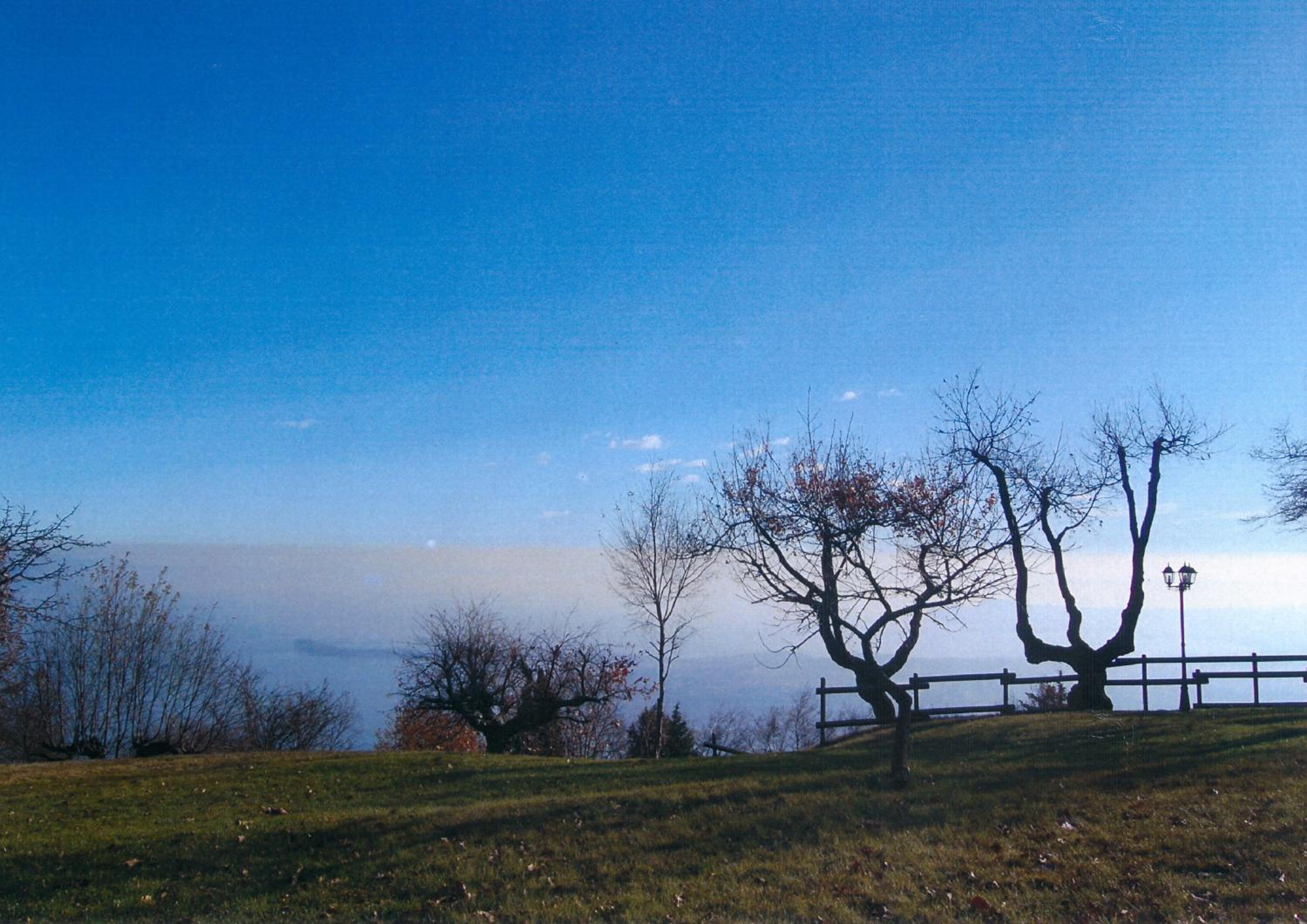 La FIOCCHINA - Magic Place - apartments & studios in Garda Lake - countryside farmhouse, inside the middle of the lake between sky & water view 5