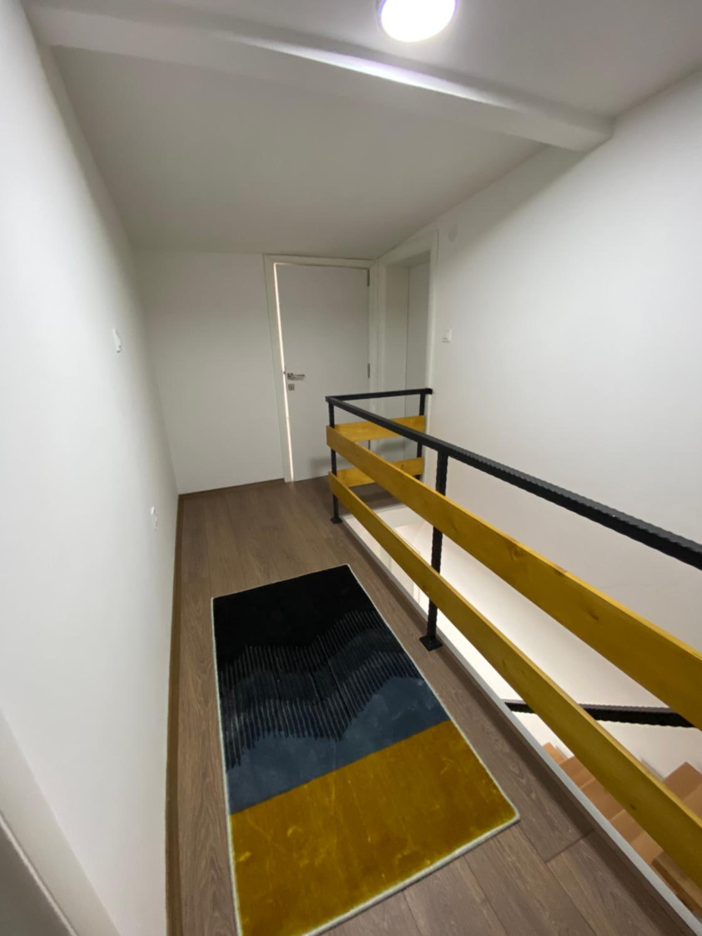 Kostas Duplex