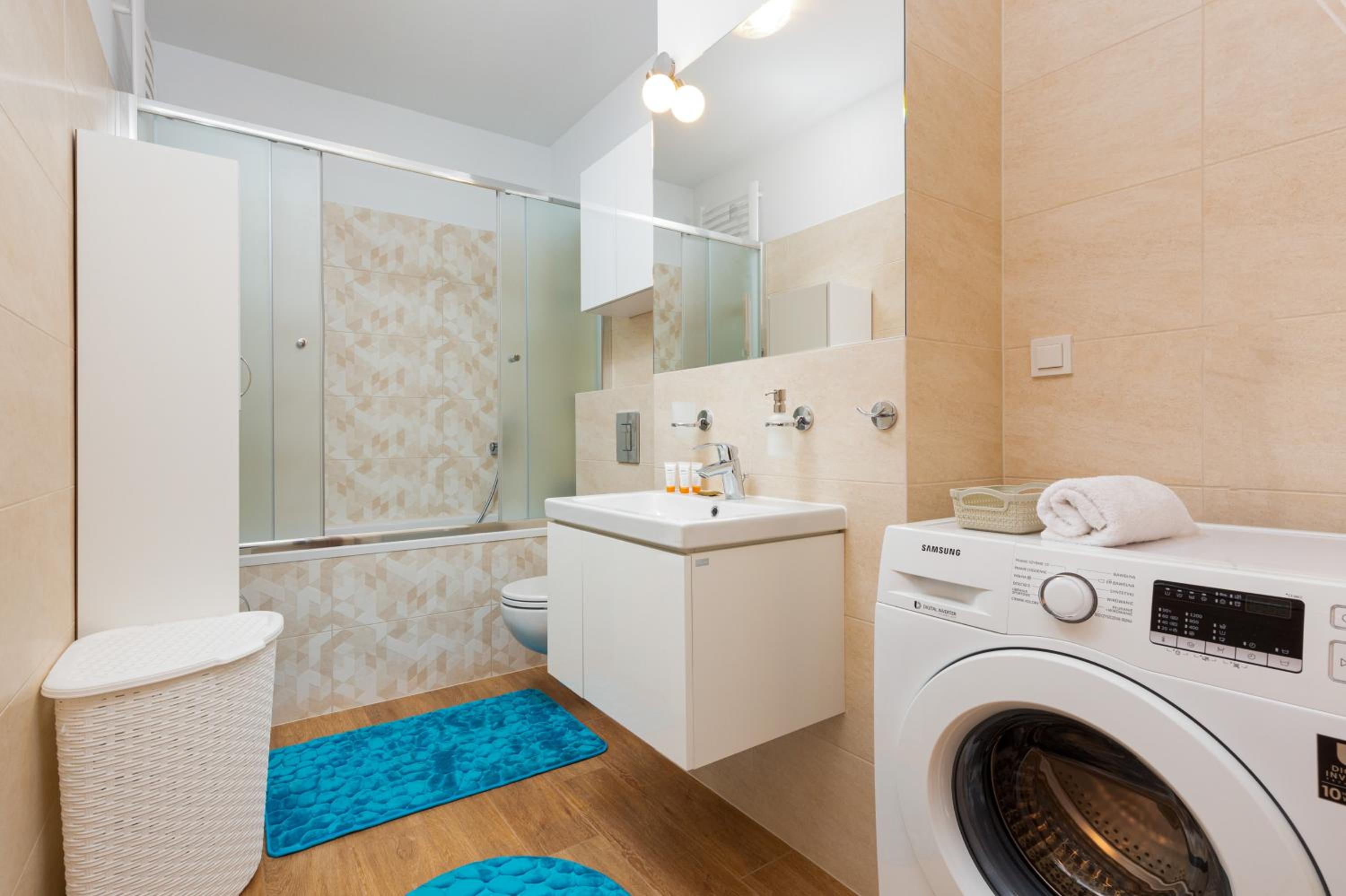 Mokotow Business Center Apartments by Renters view 4