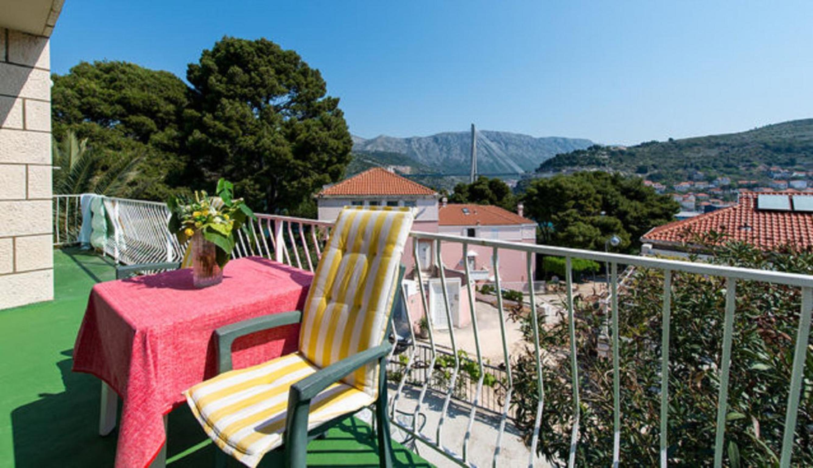 Guest House Mrdalo
