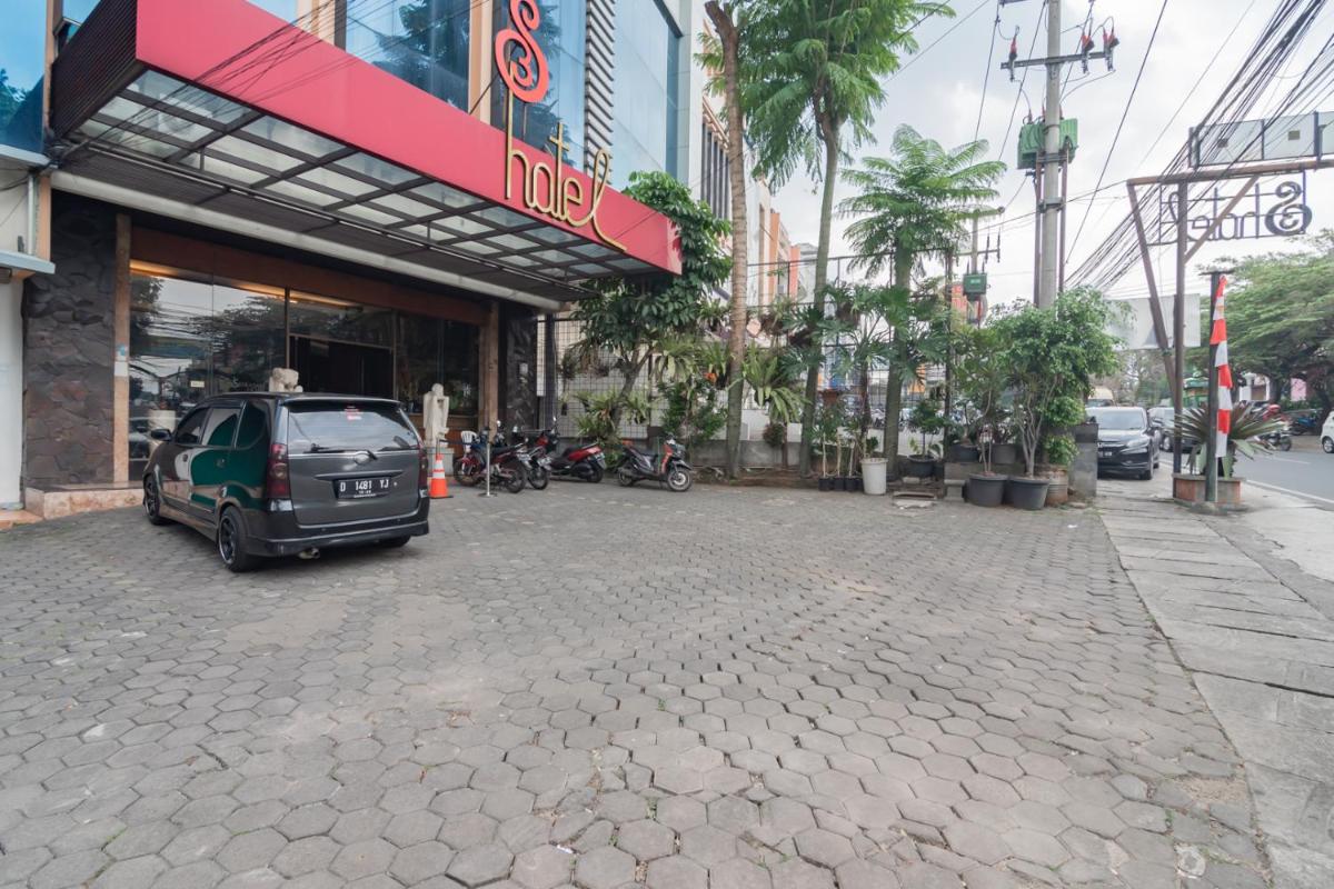 hotel building