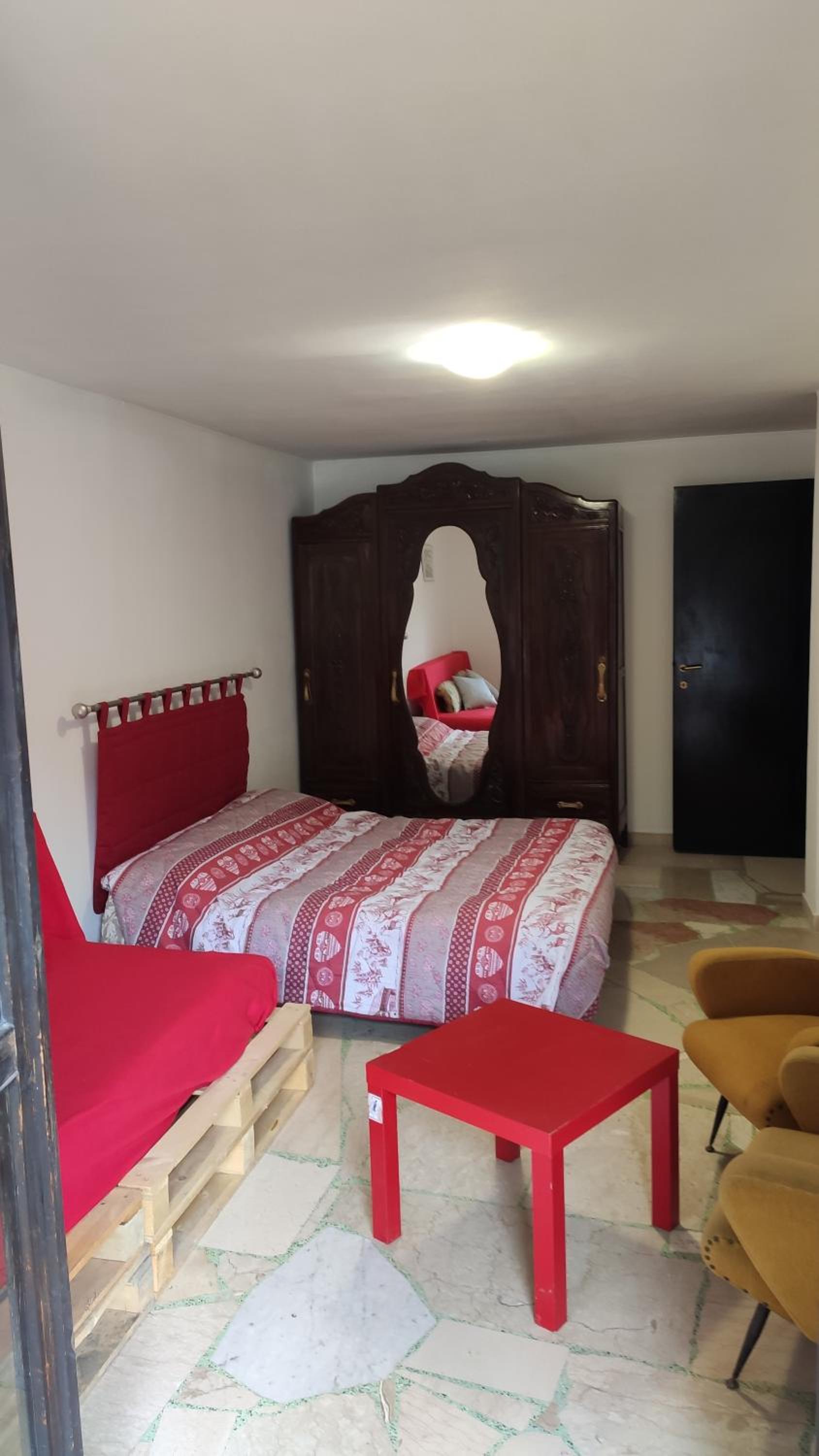 hotel room