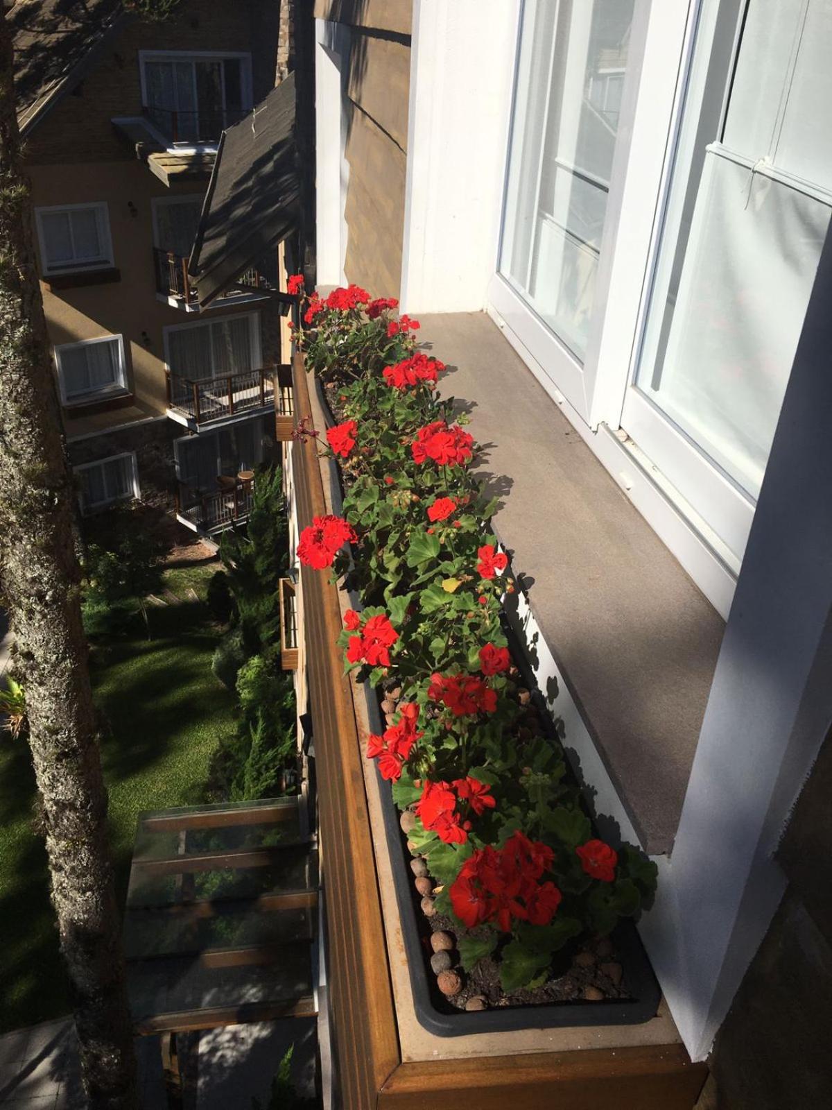 Excelente apartamento em Gramado/RS no Condomínio Casa de Pedra view 3