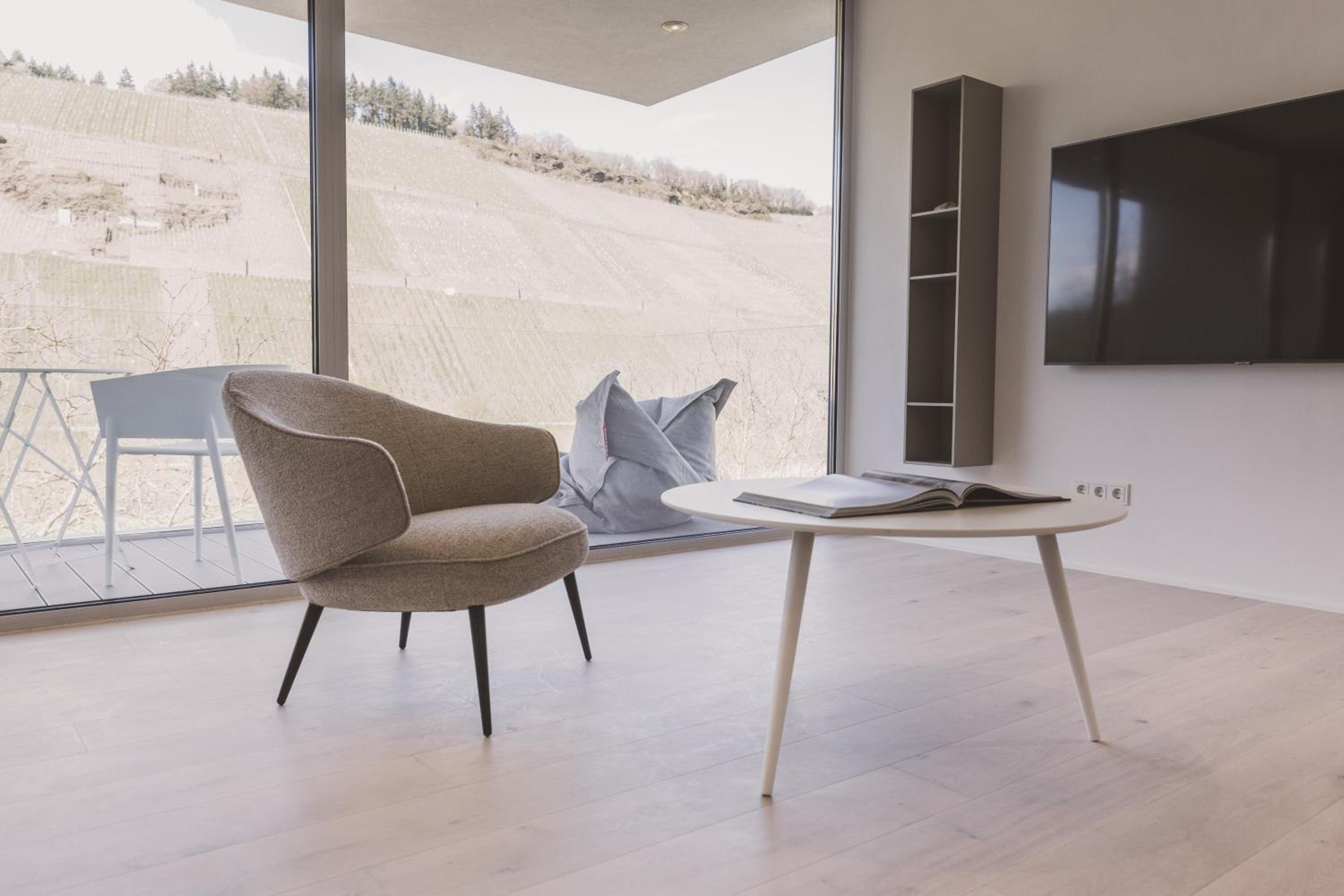 STEILLAGE - Design Moselsuiten mit Panoramablick und SPA