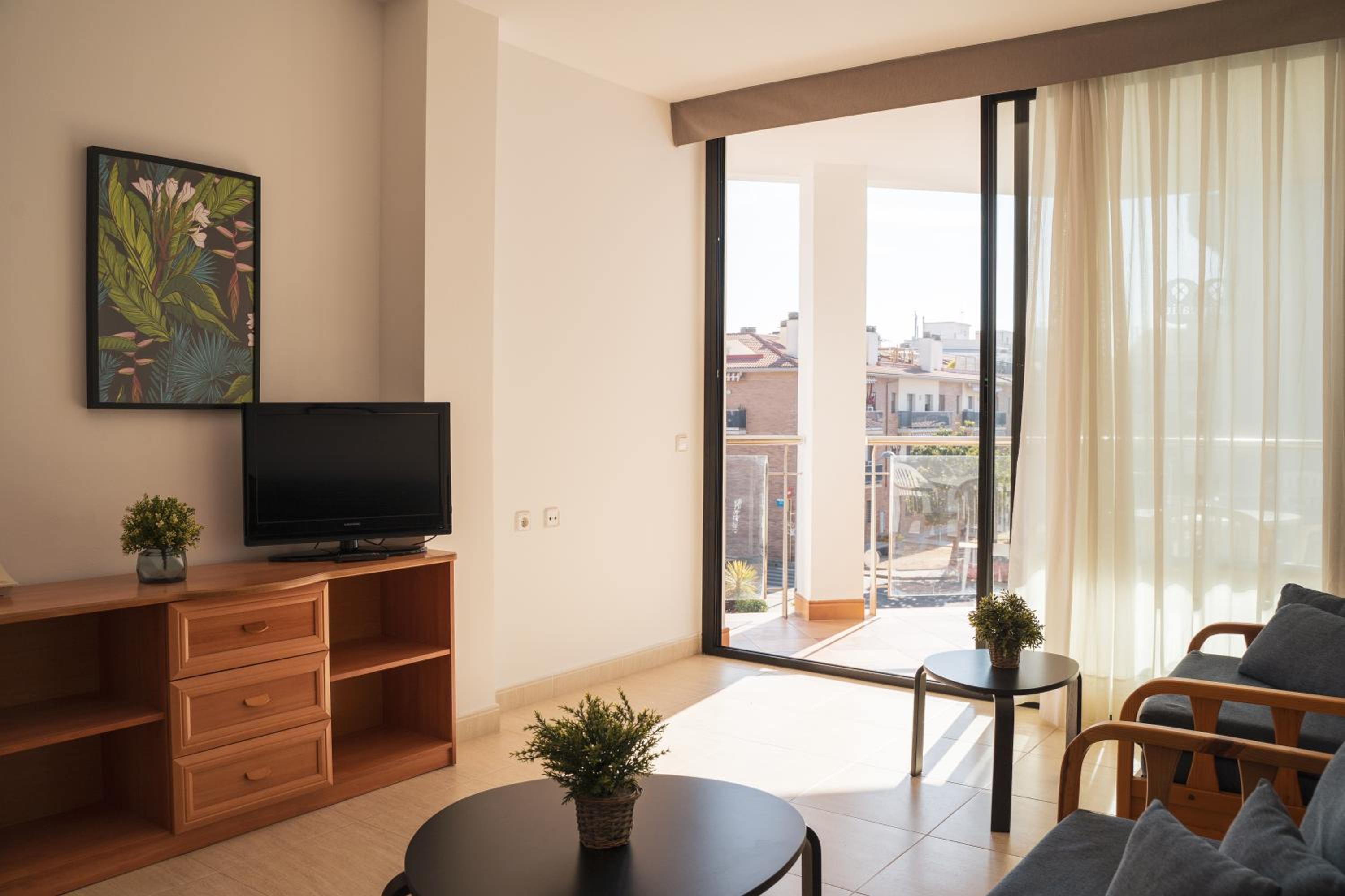 Pineda De Mar Vacations - Beatrix 2000 - Caliu Apartments - Property Image 10