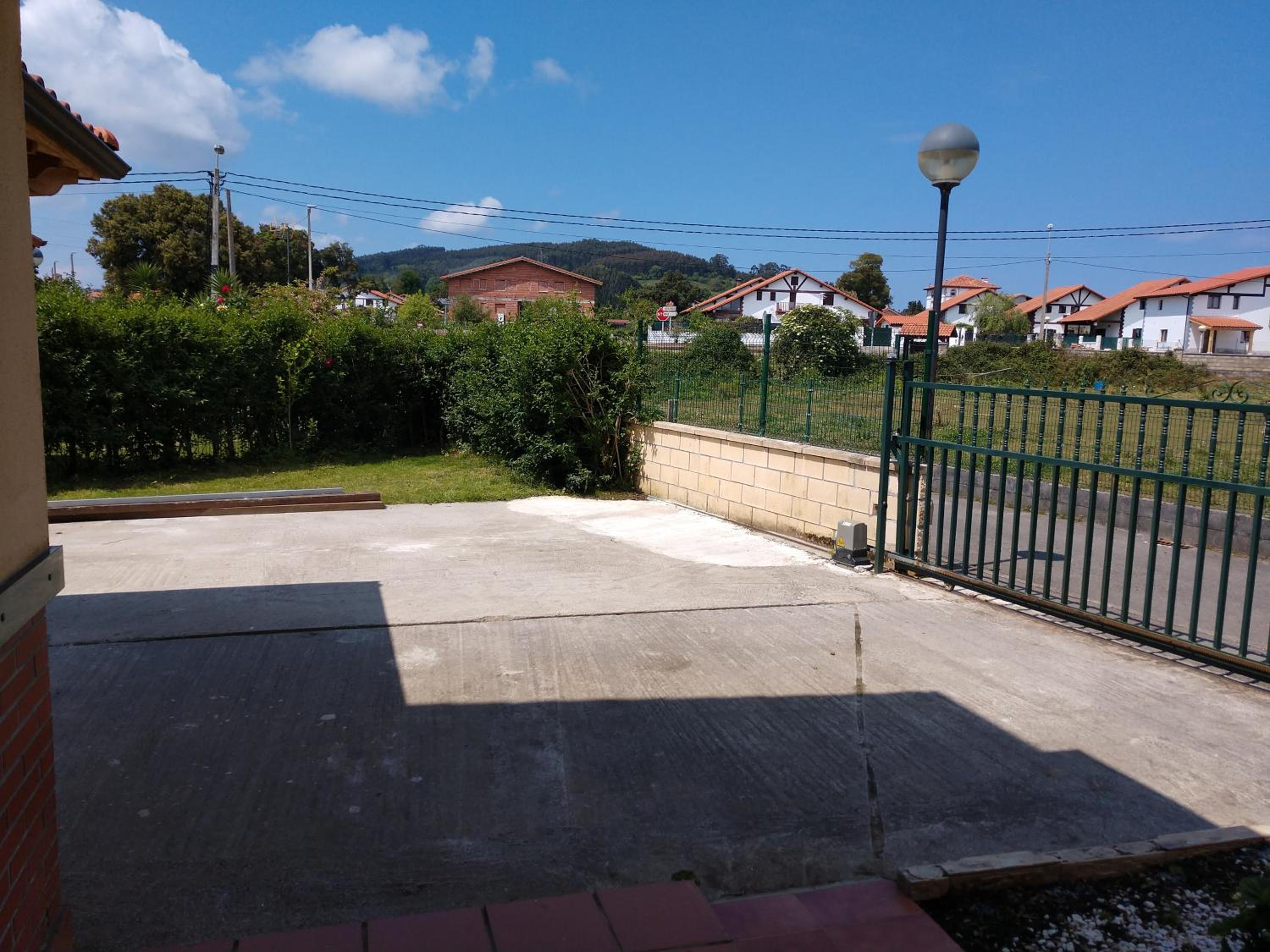 Photo 8