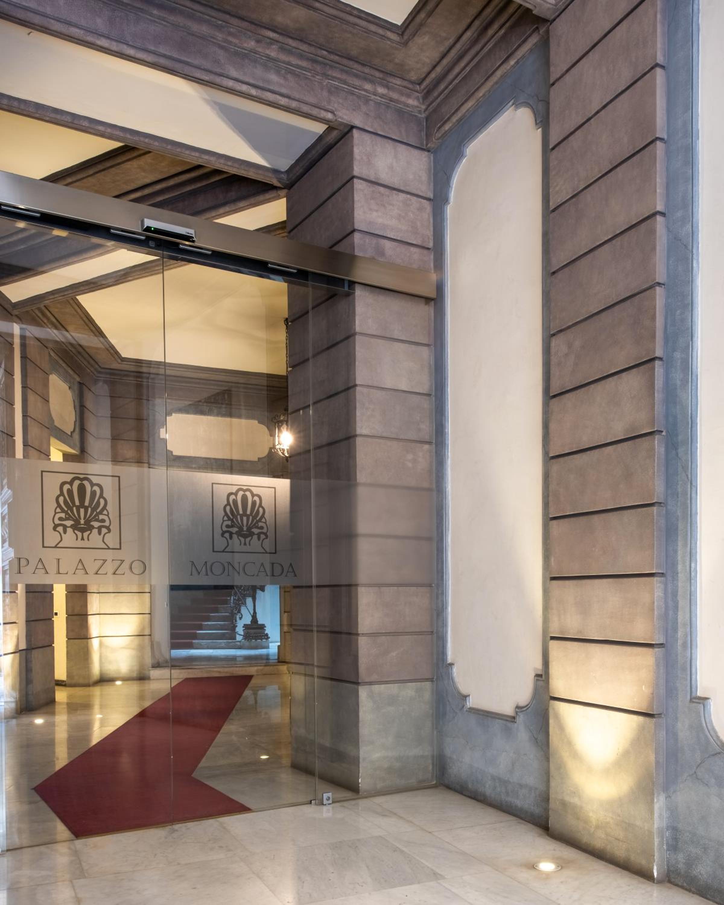 Moncada Suites & Apartments view 2