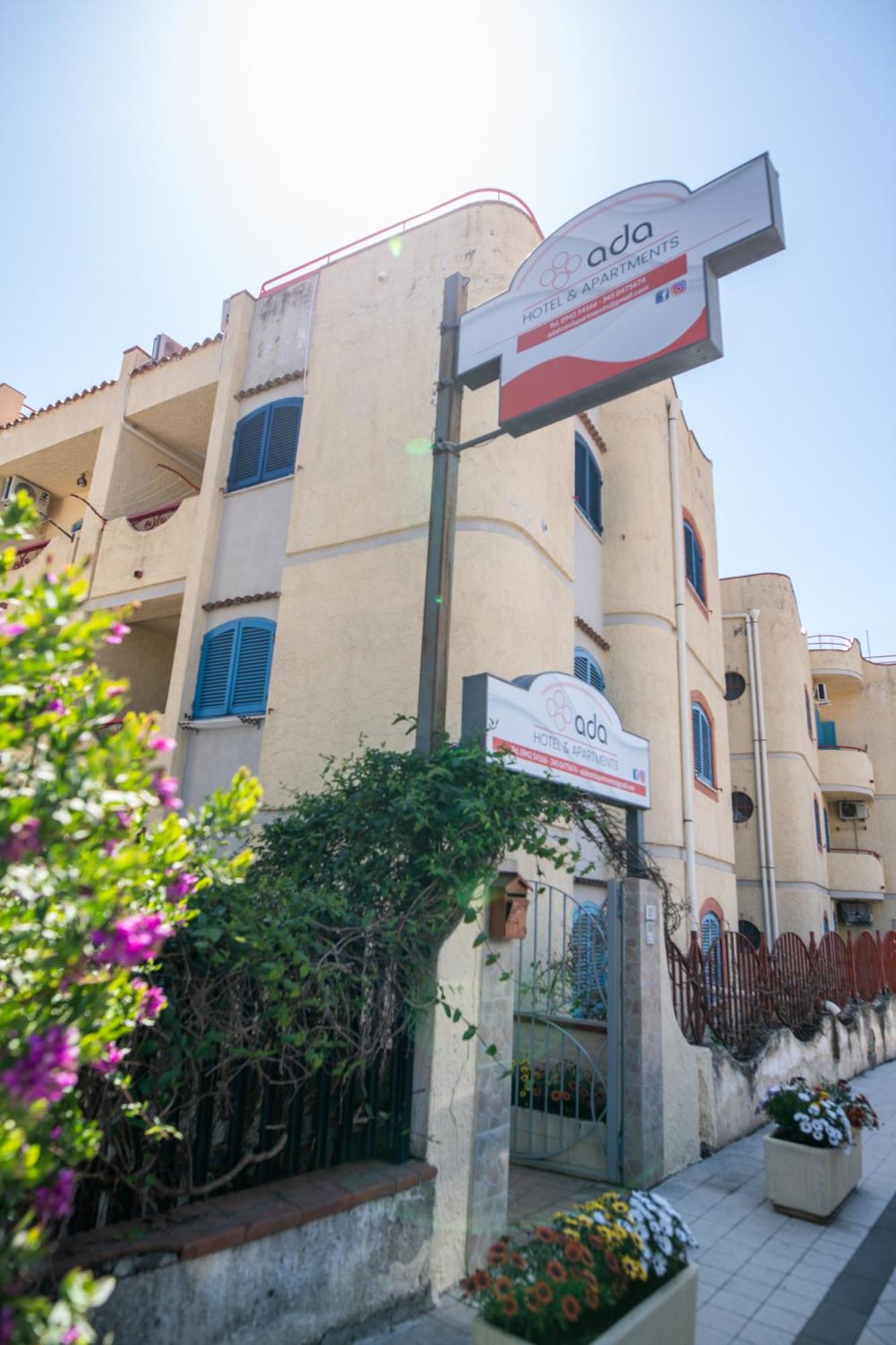 Hotel Ada Hotel & Apartments - Image 1