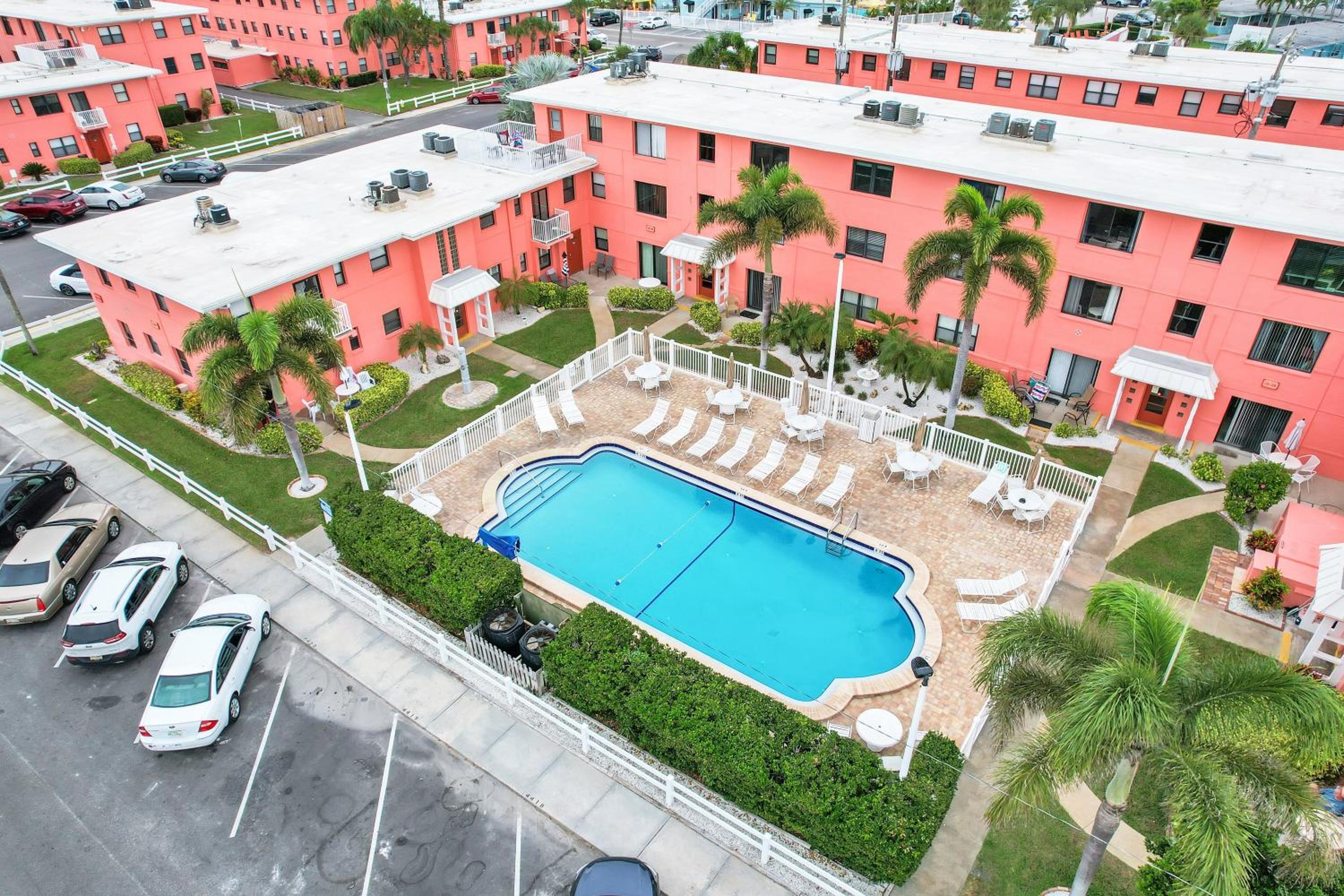 Gulf Winds Resort by Travel Resort Services view 4