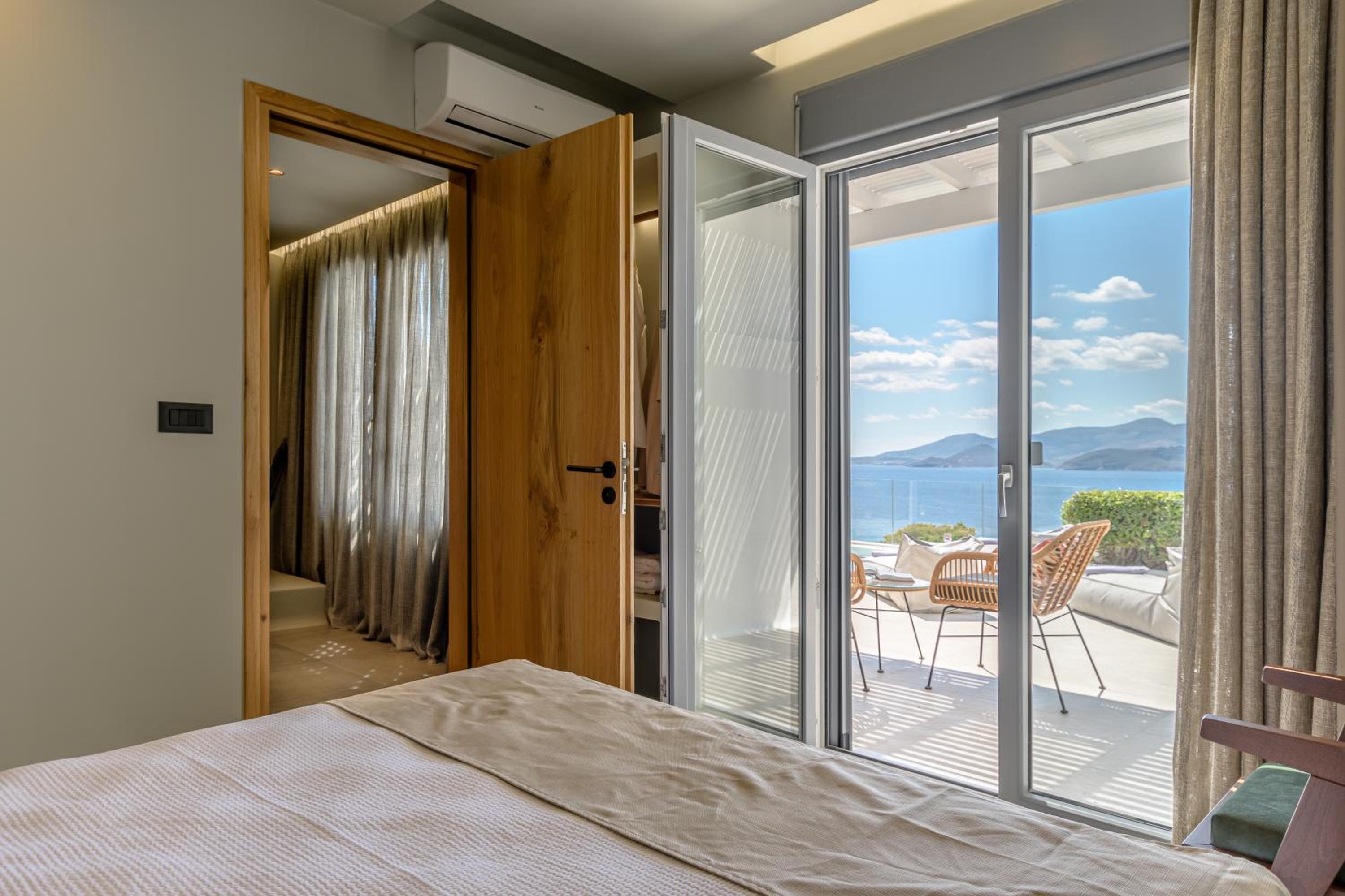 Diadema Villa photo 2