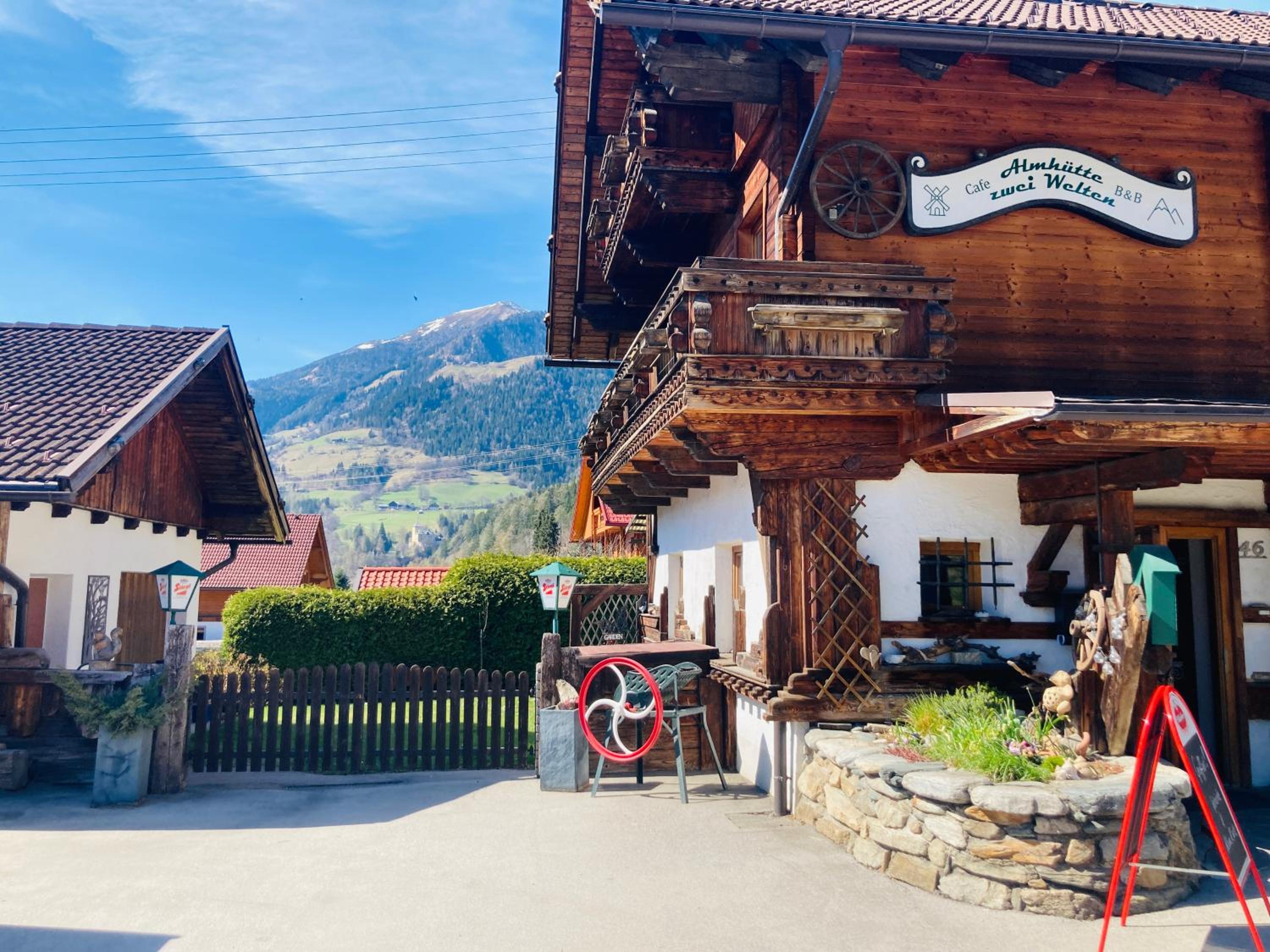 Almhütte zwei Welten