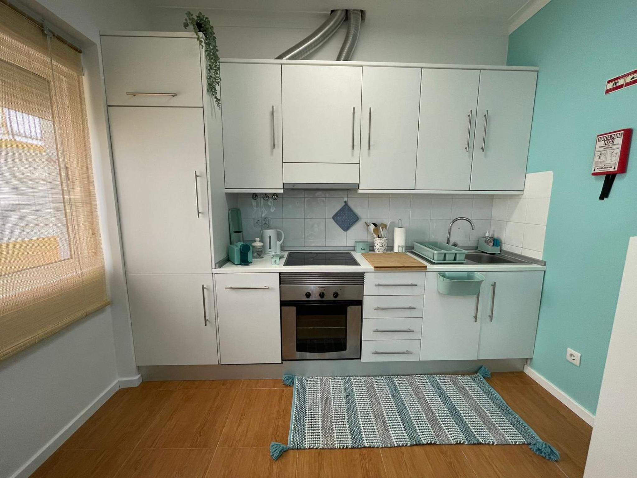 Blue Home Monte Gordo view 4