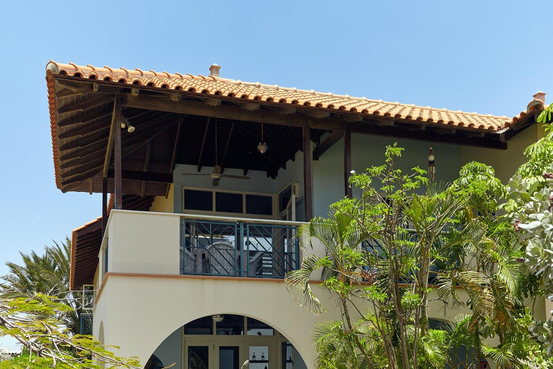 Windsock Apartment Manta Ray