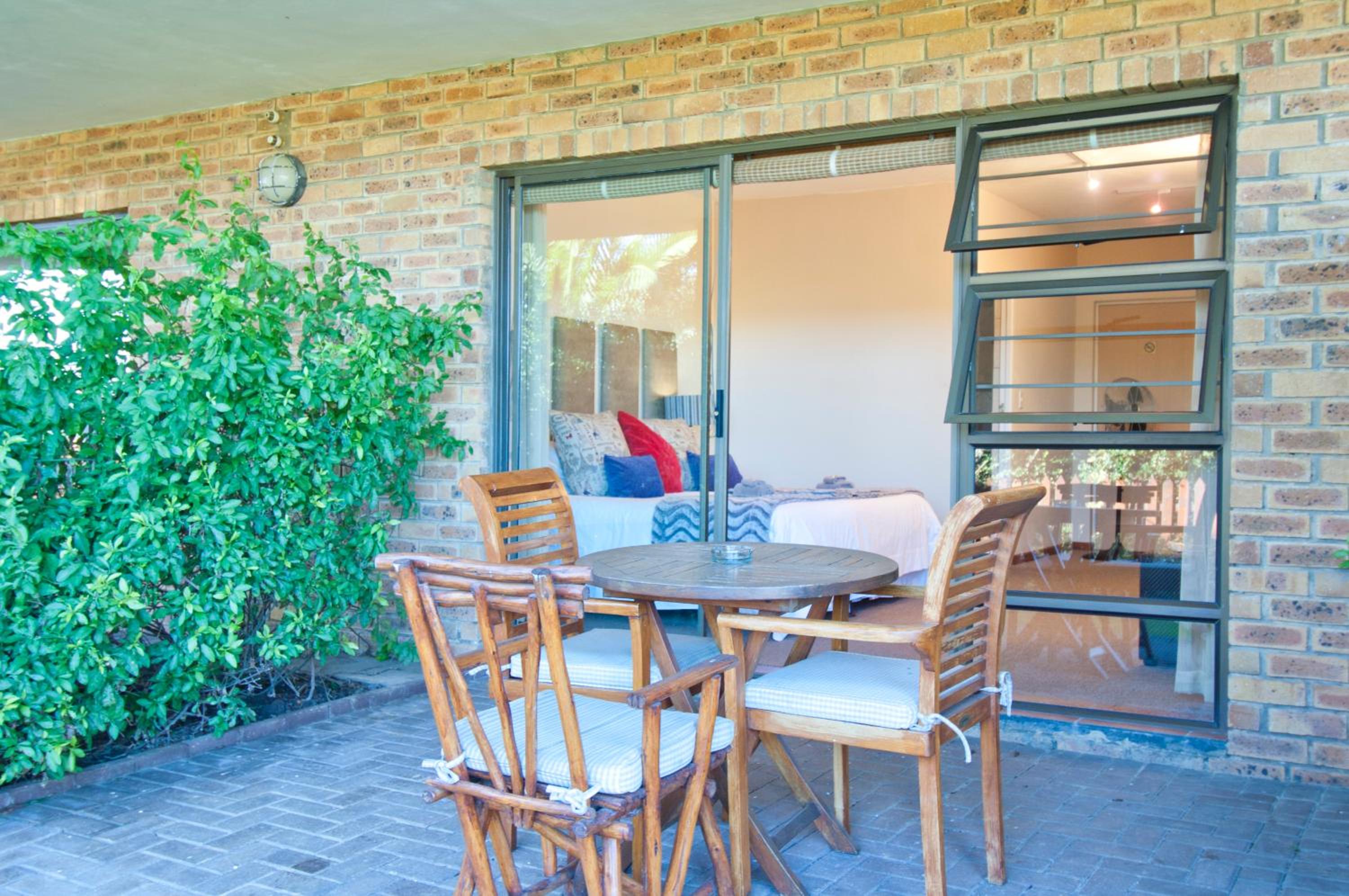 Overmeer Guest House