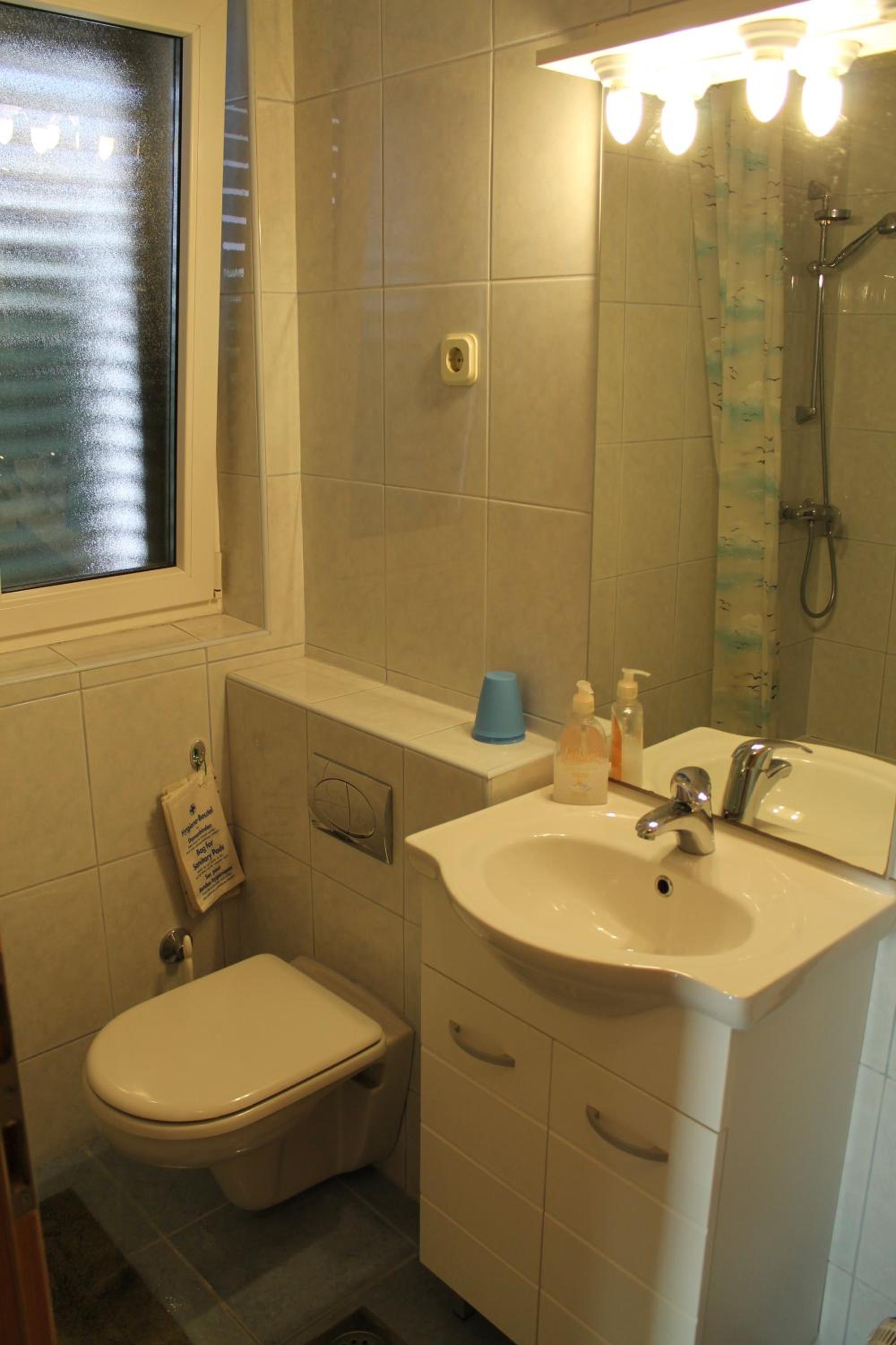Photo 51