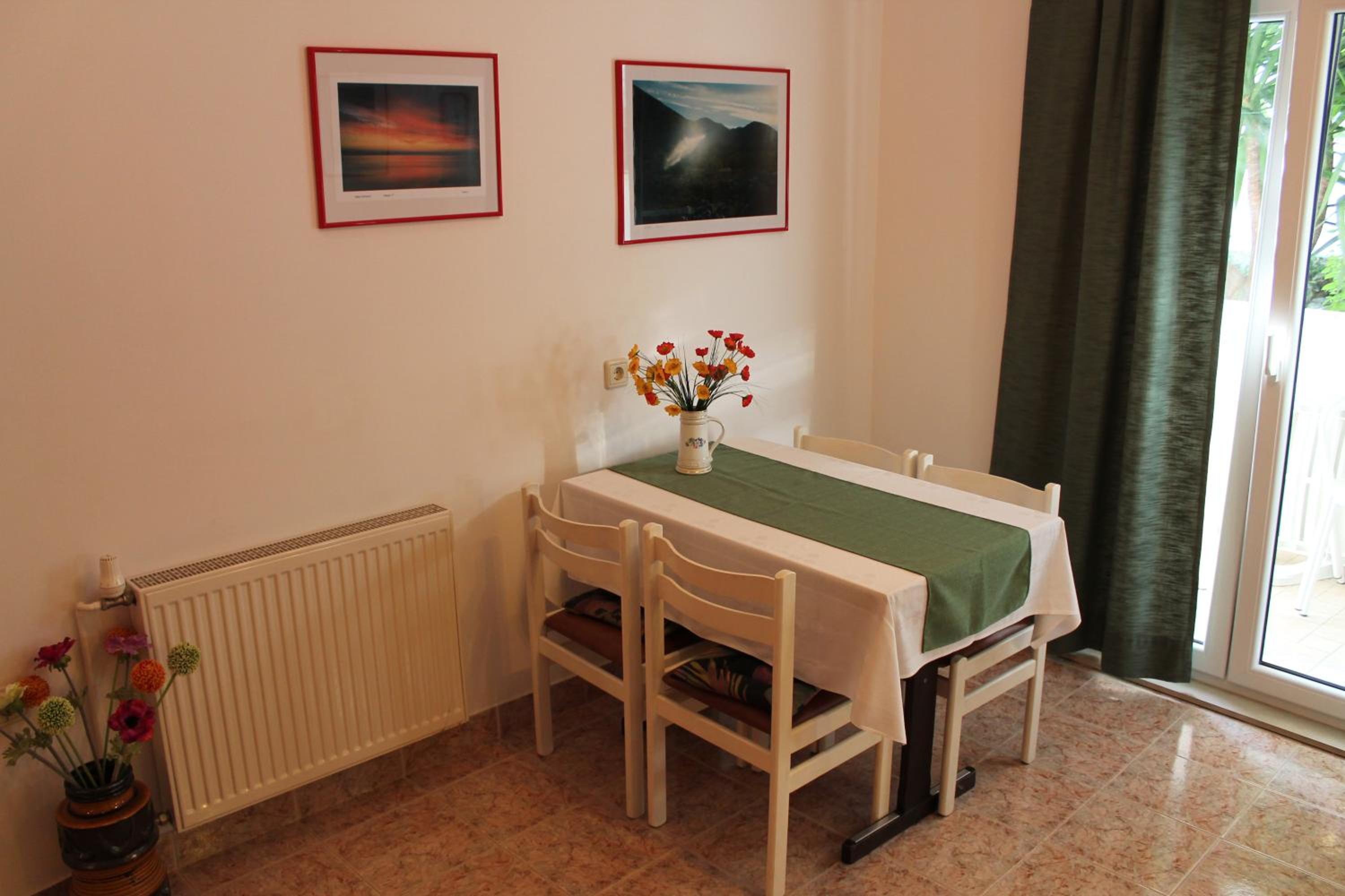 Photo 57