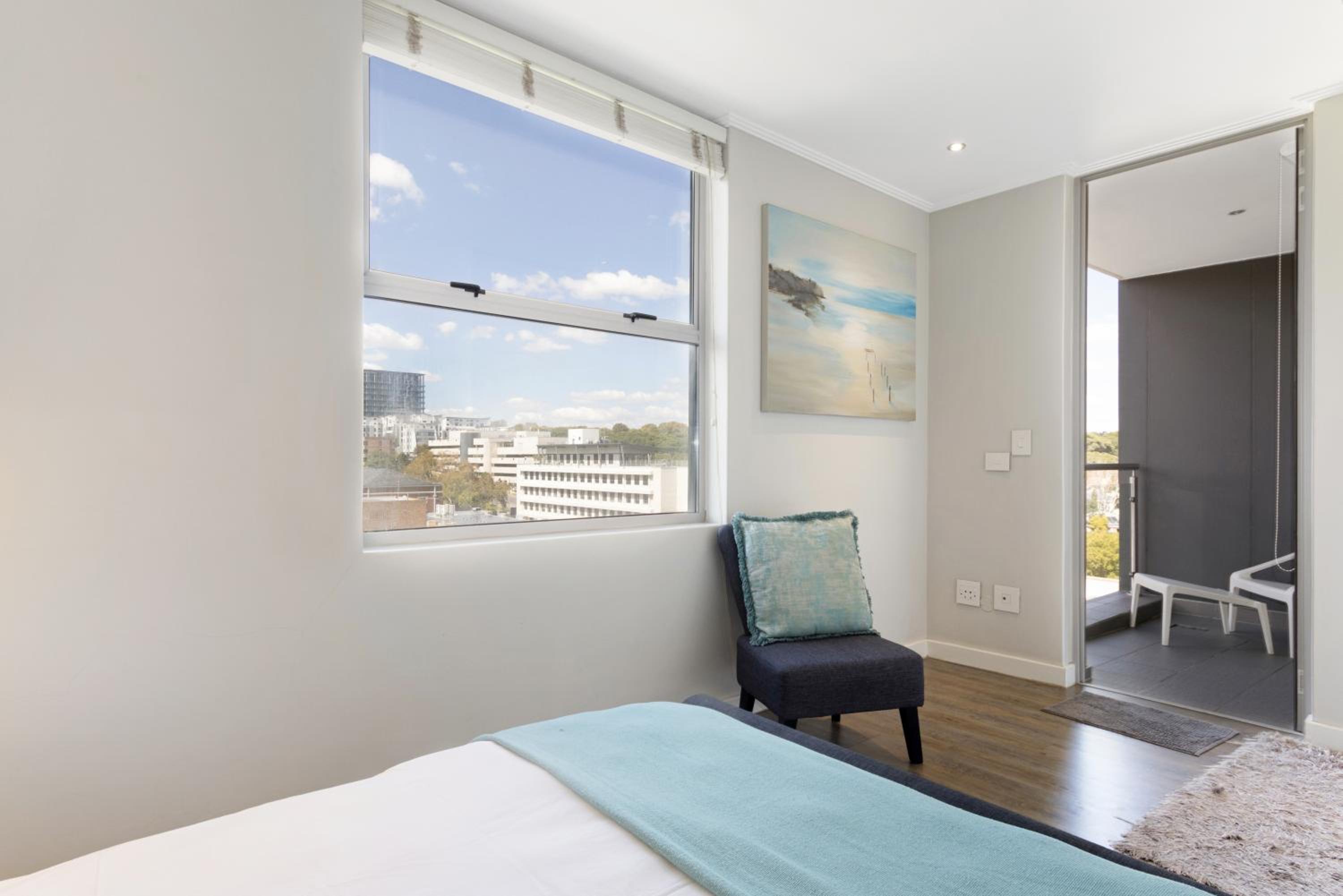 KMG Apartments at The Apex