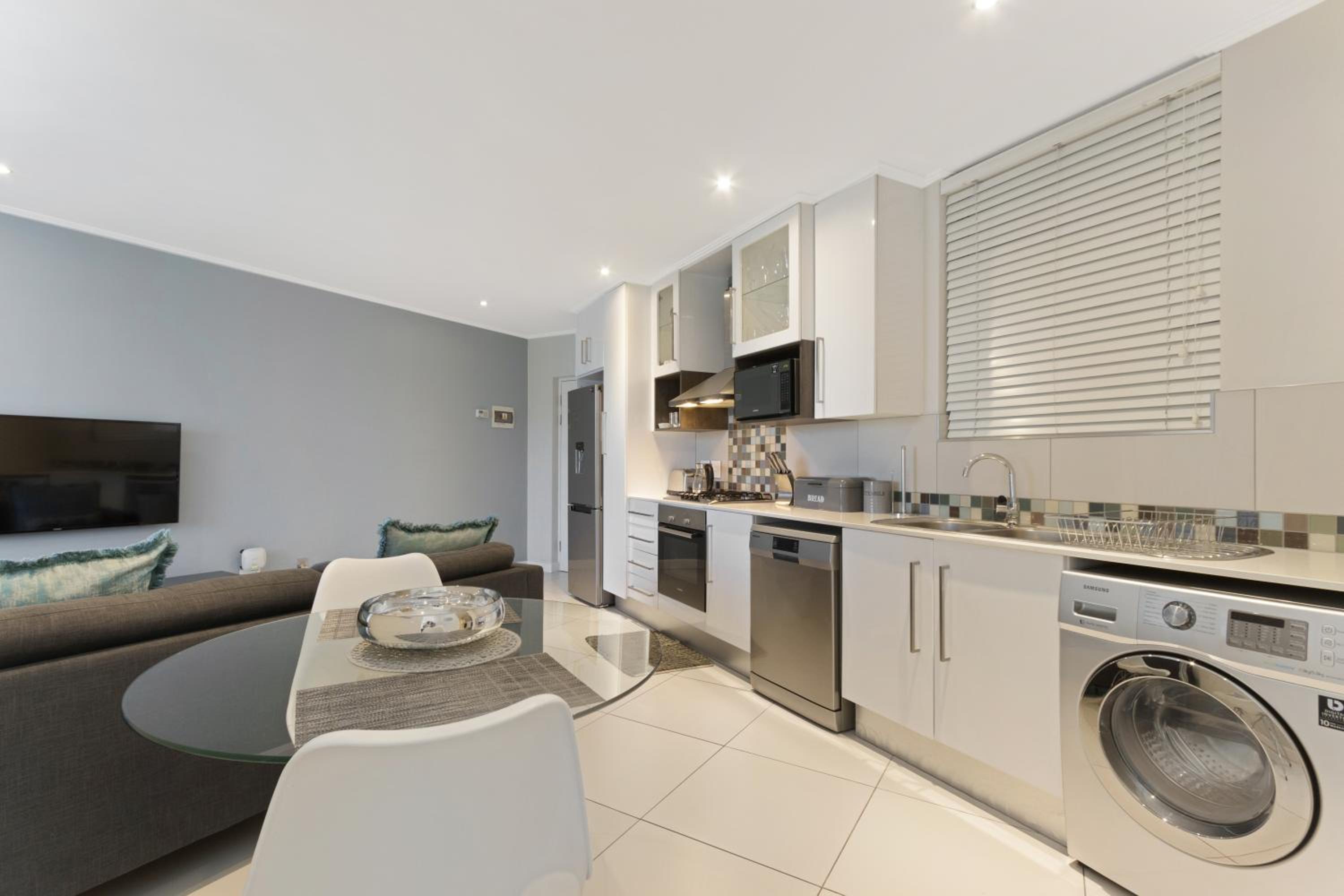 KMG Apartments at The Apex