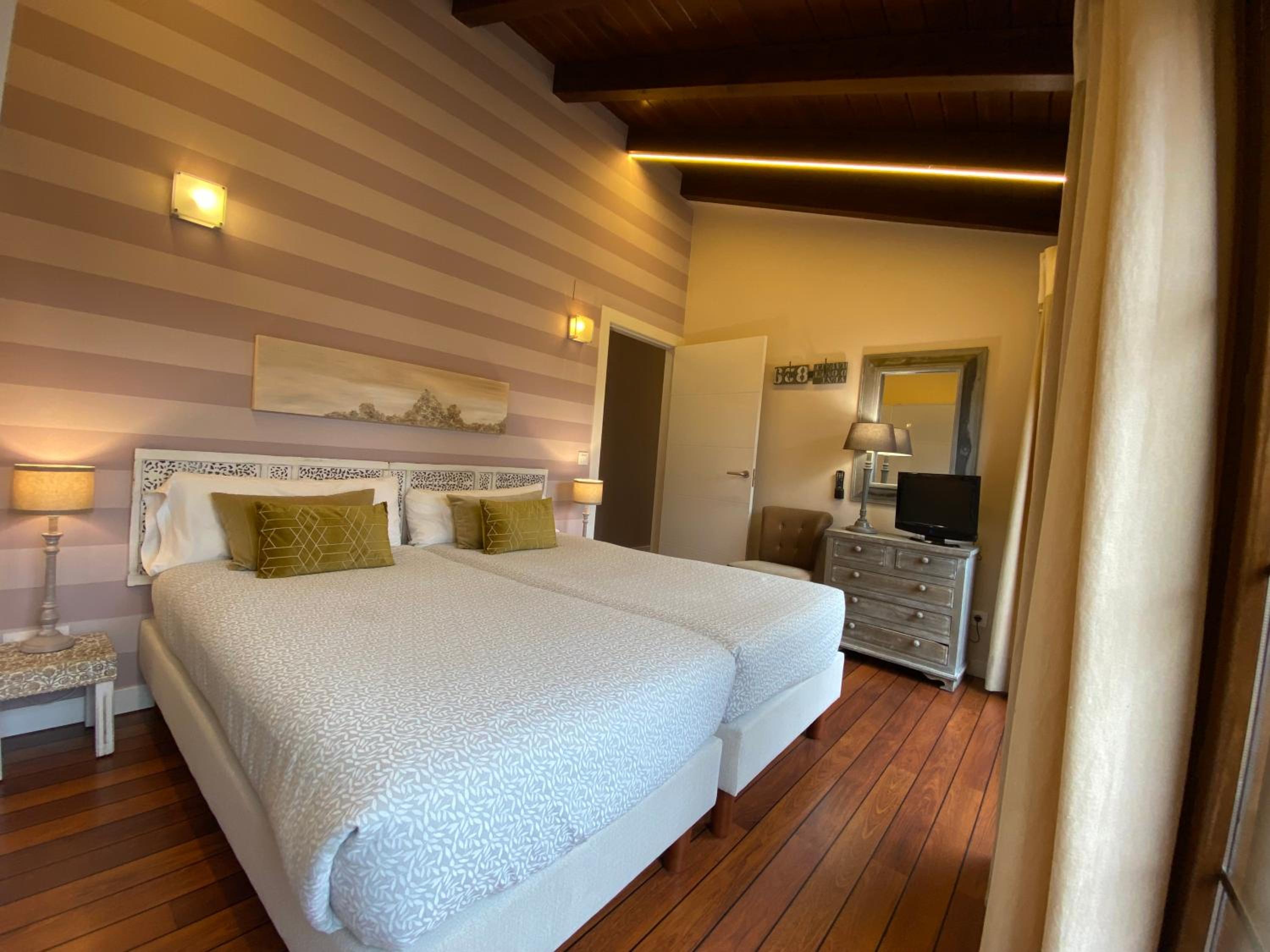 Apartamentos Turísticos Ezcaray