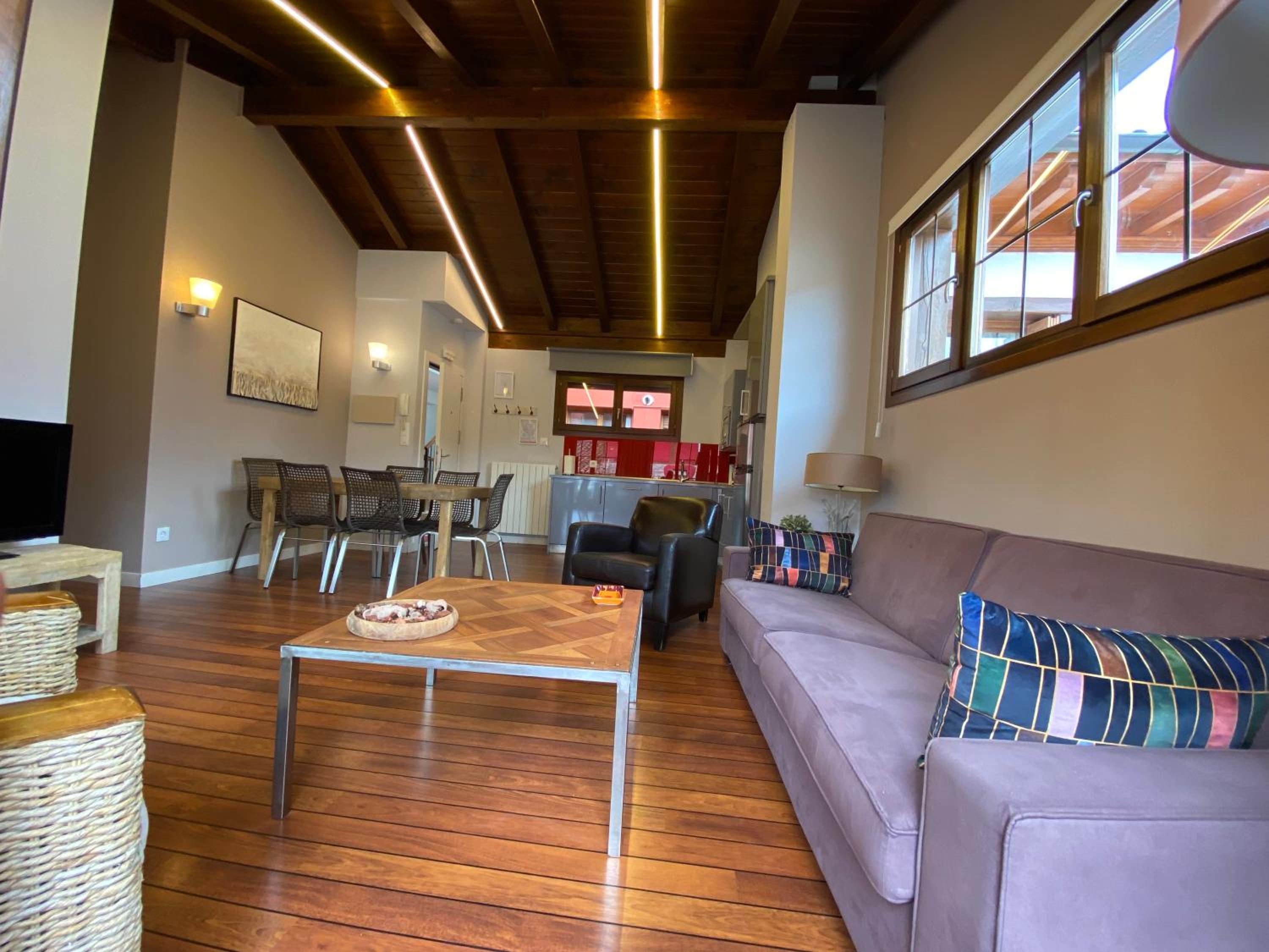 Apartamentos Turísticos Ezcaray