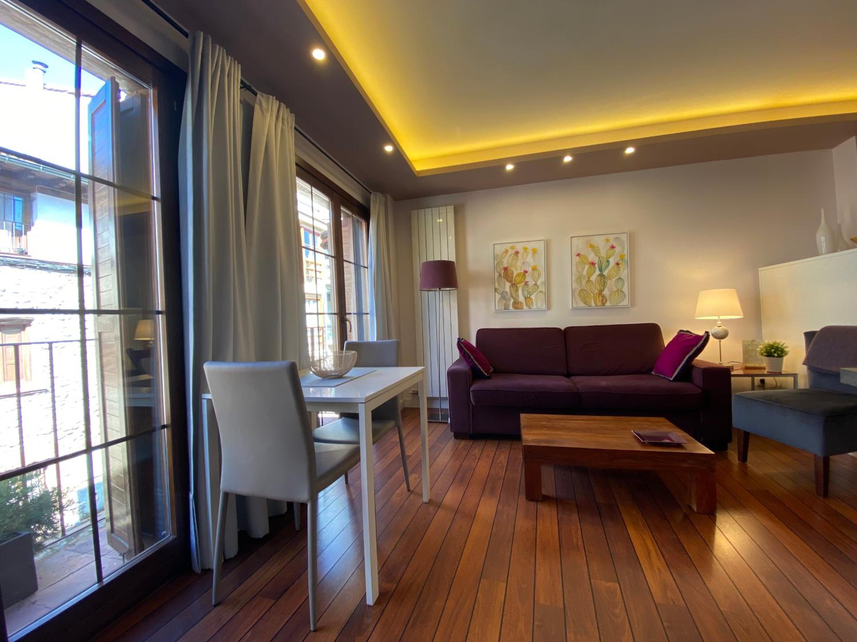Apartamentos Turísticos Ezcaray