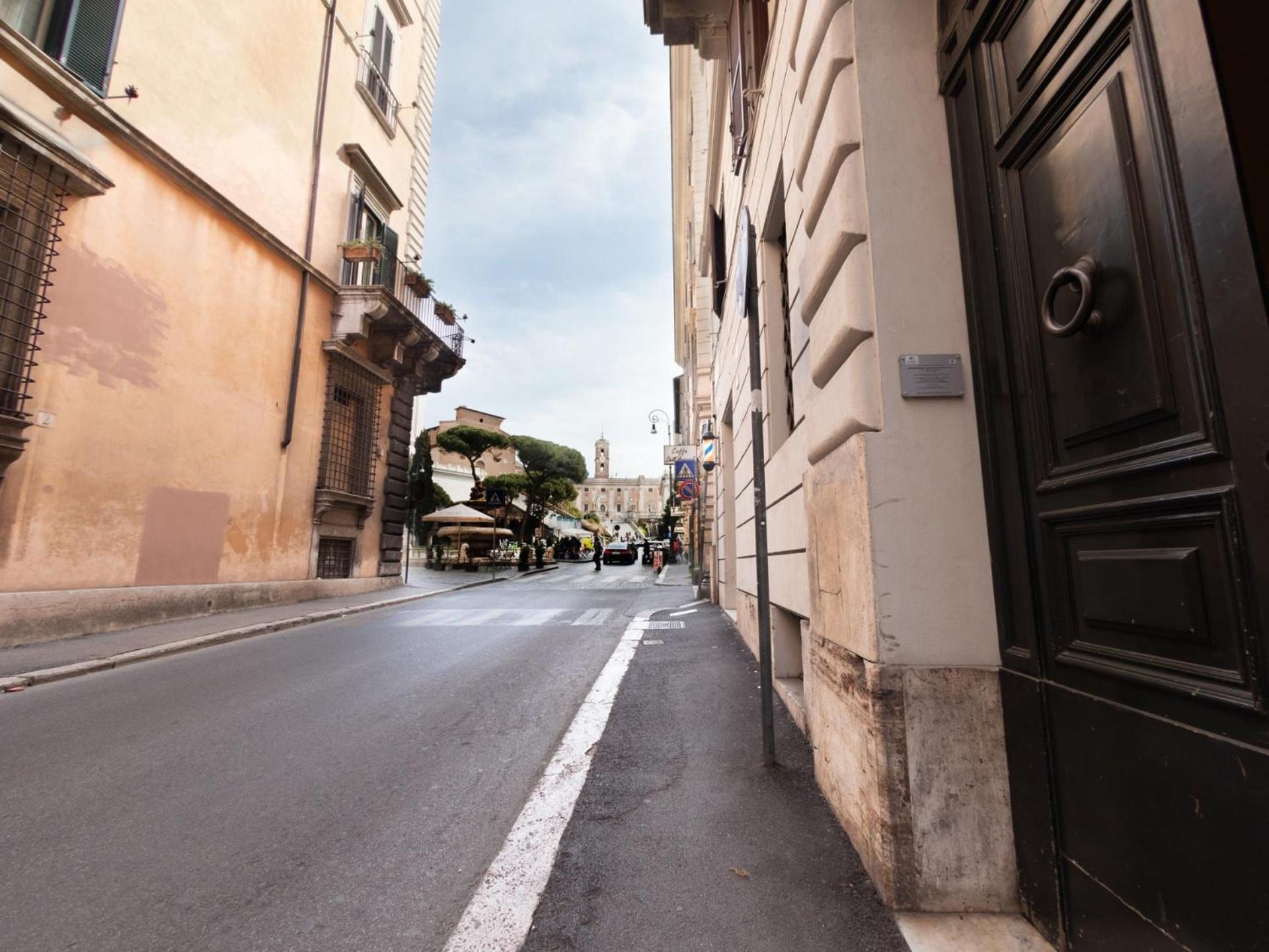 The Best Rent - Apartment with a view on Altare della Patria