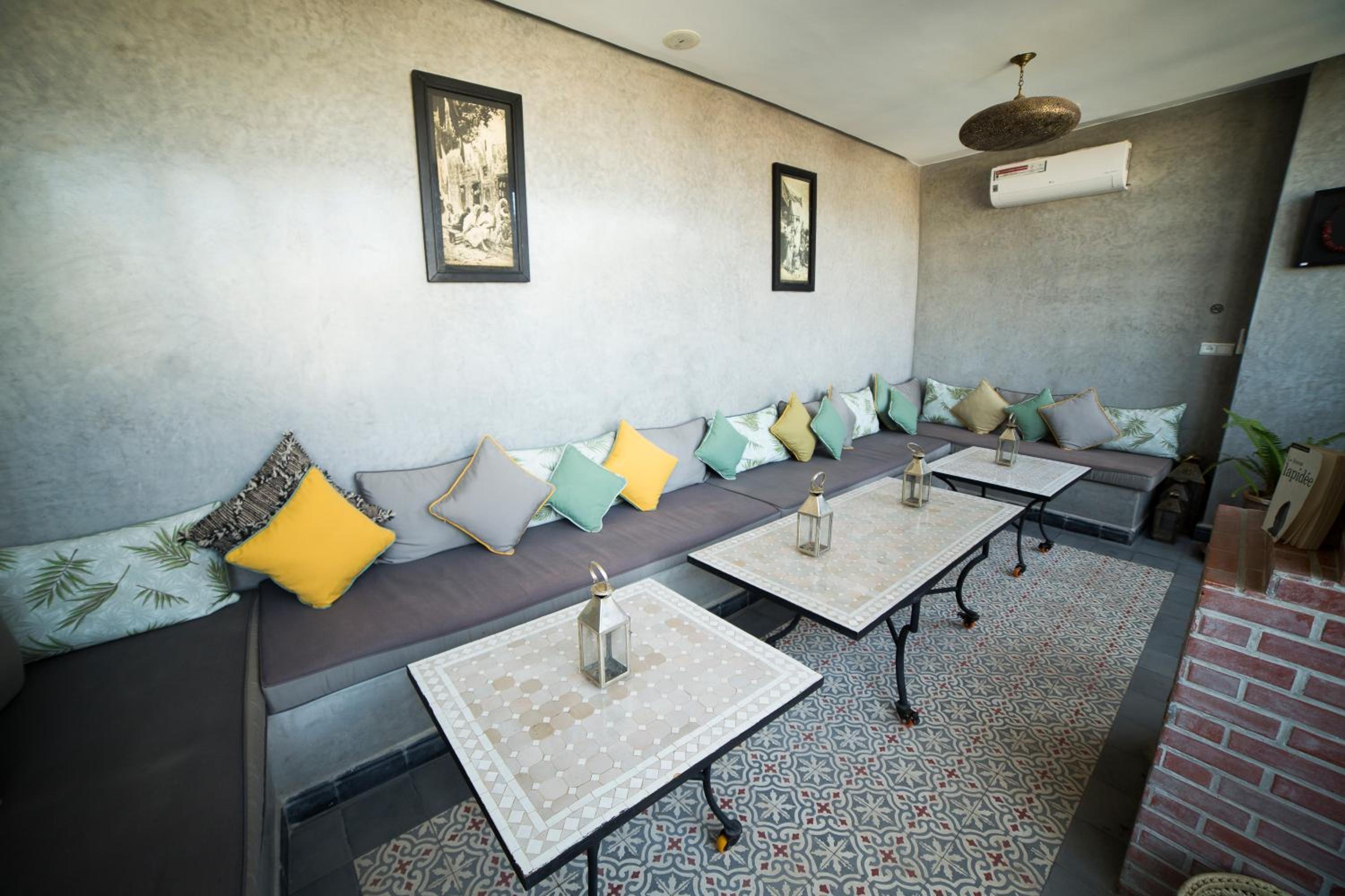 lounge