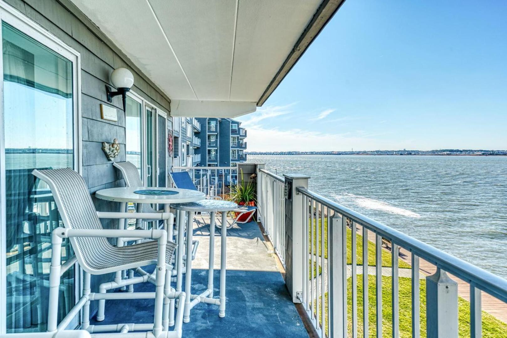 Harbour Island 204M