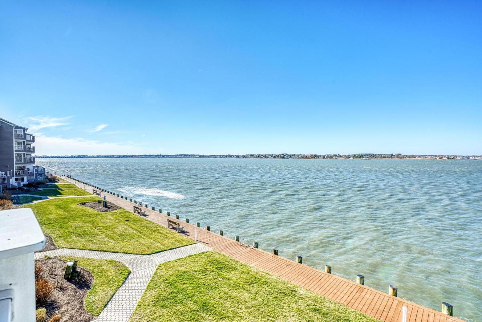 Harbour Island 204M