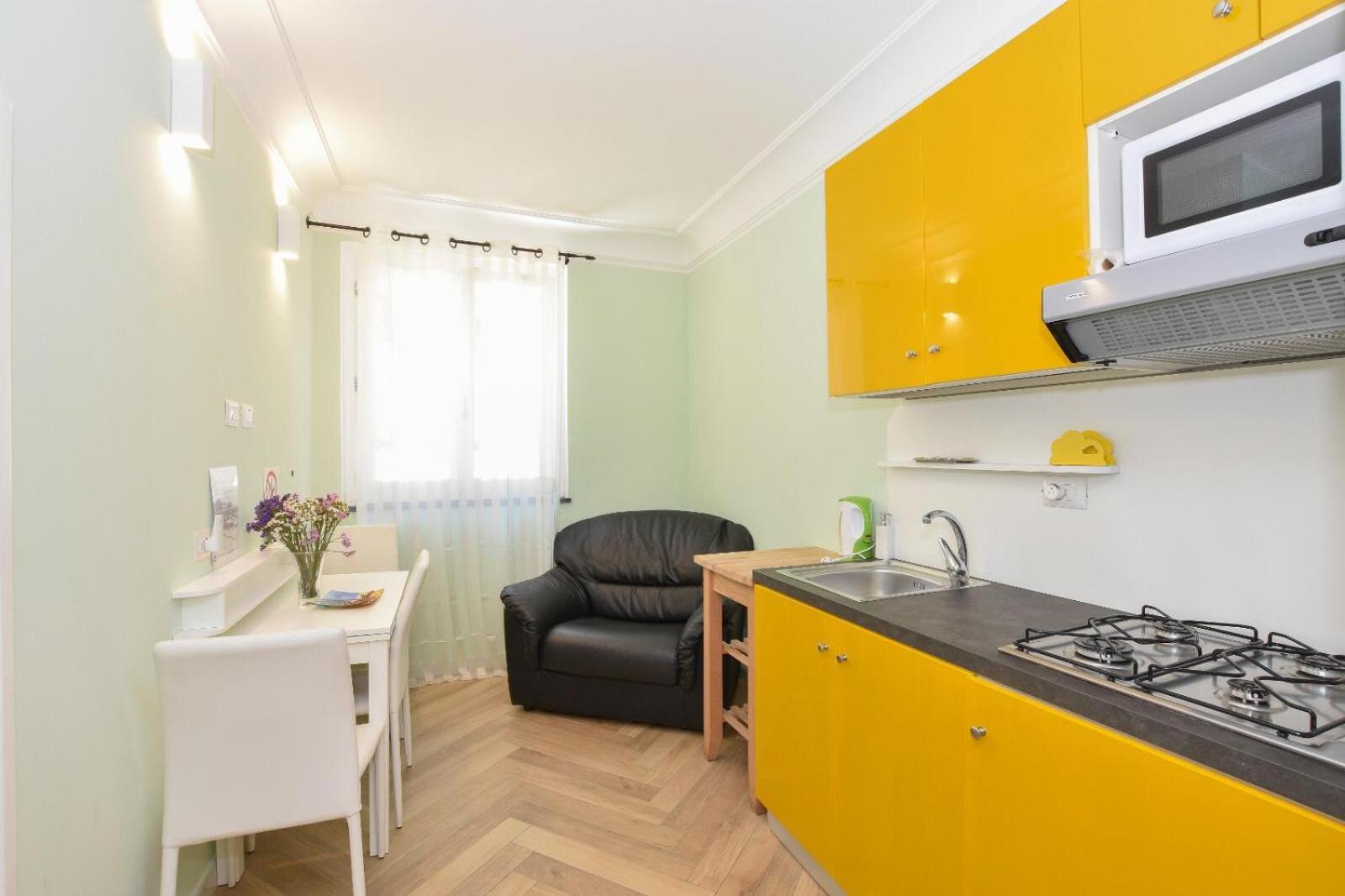 Apartament "CARPE DIEM" in the Historical center, accessible by 59 steps At 680mt from the CathedraL photo 5