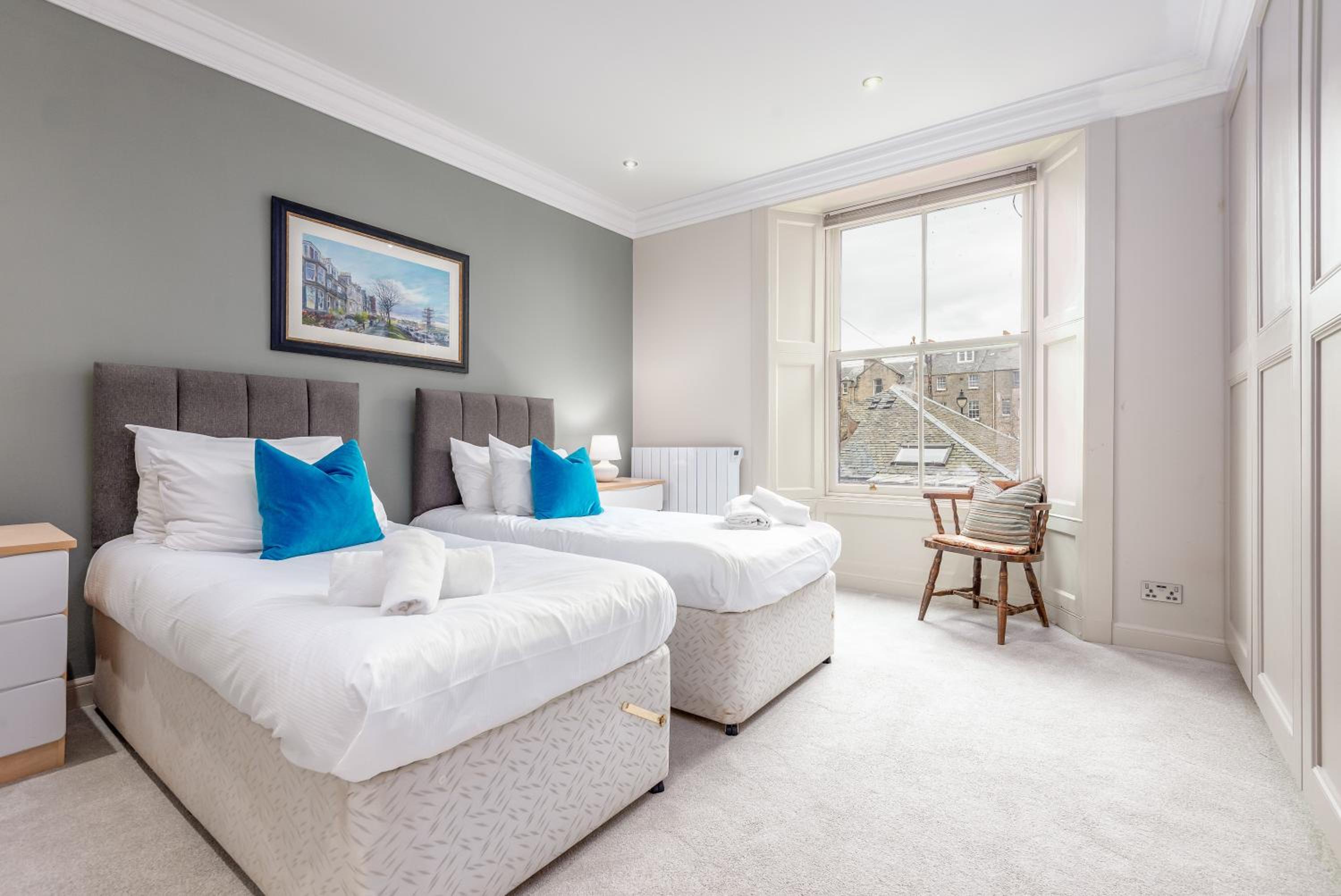 Gillespie Apartments - Golfer's Dream view 5